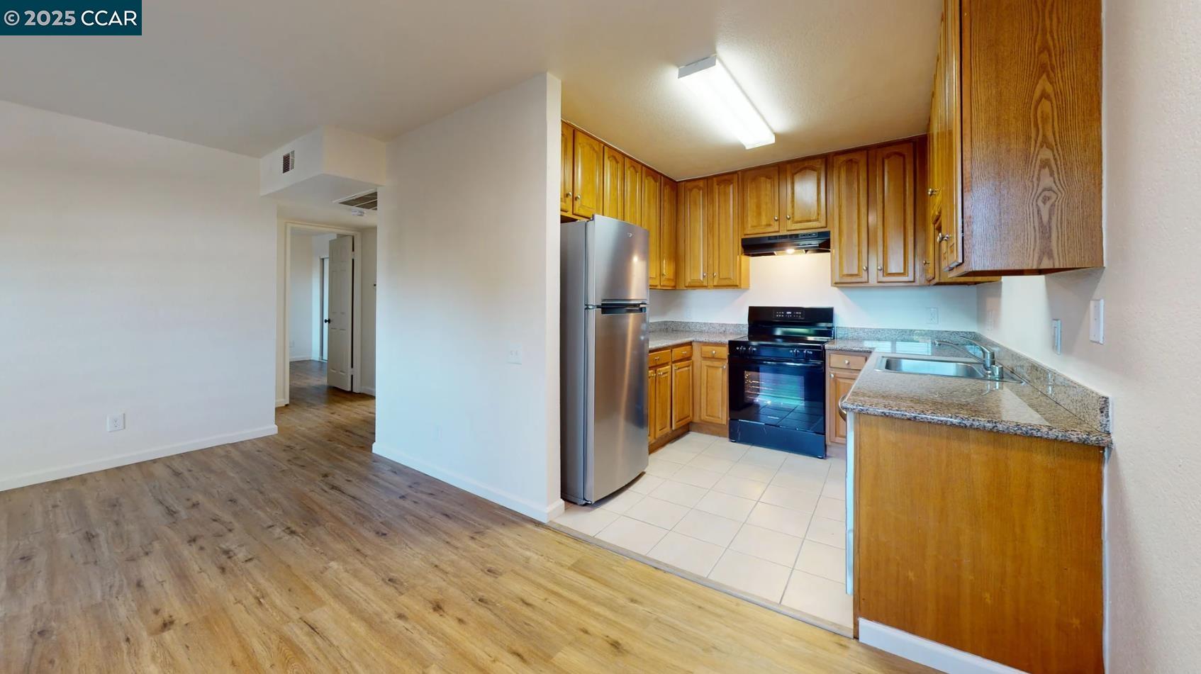Photo #1: 41115708 Listing: Photo #1
