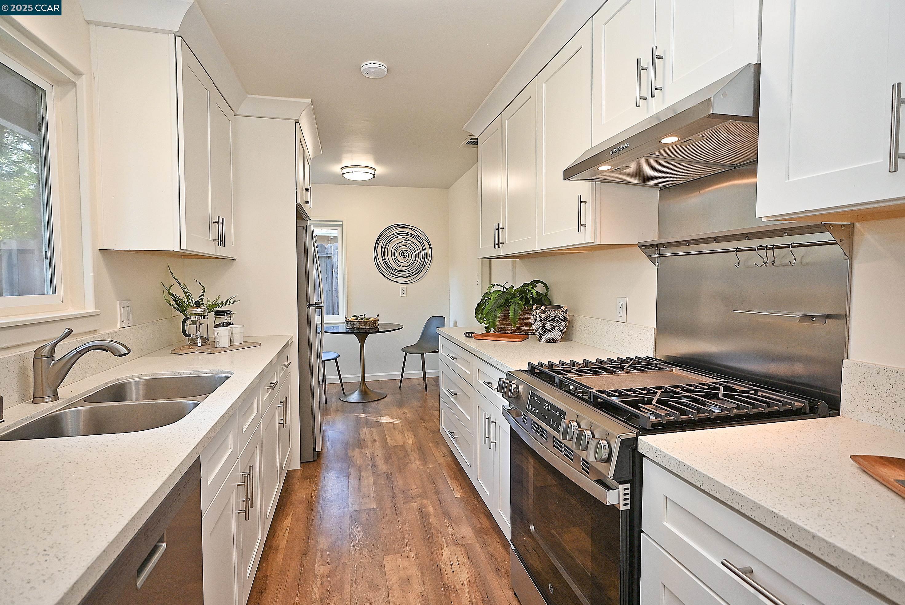 Detail Gallery Image 21 of 30 For 107 Doris Dr, Pleasant Hill,  CA 94523 - 3 Beds | 1 Baths