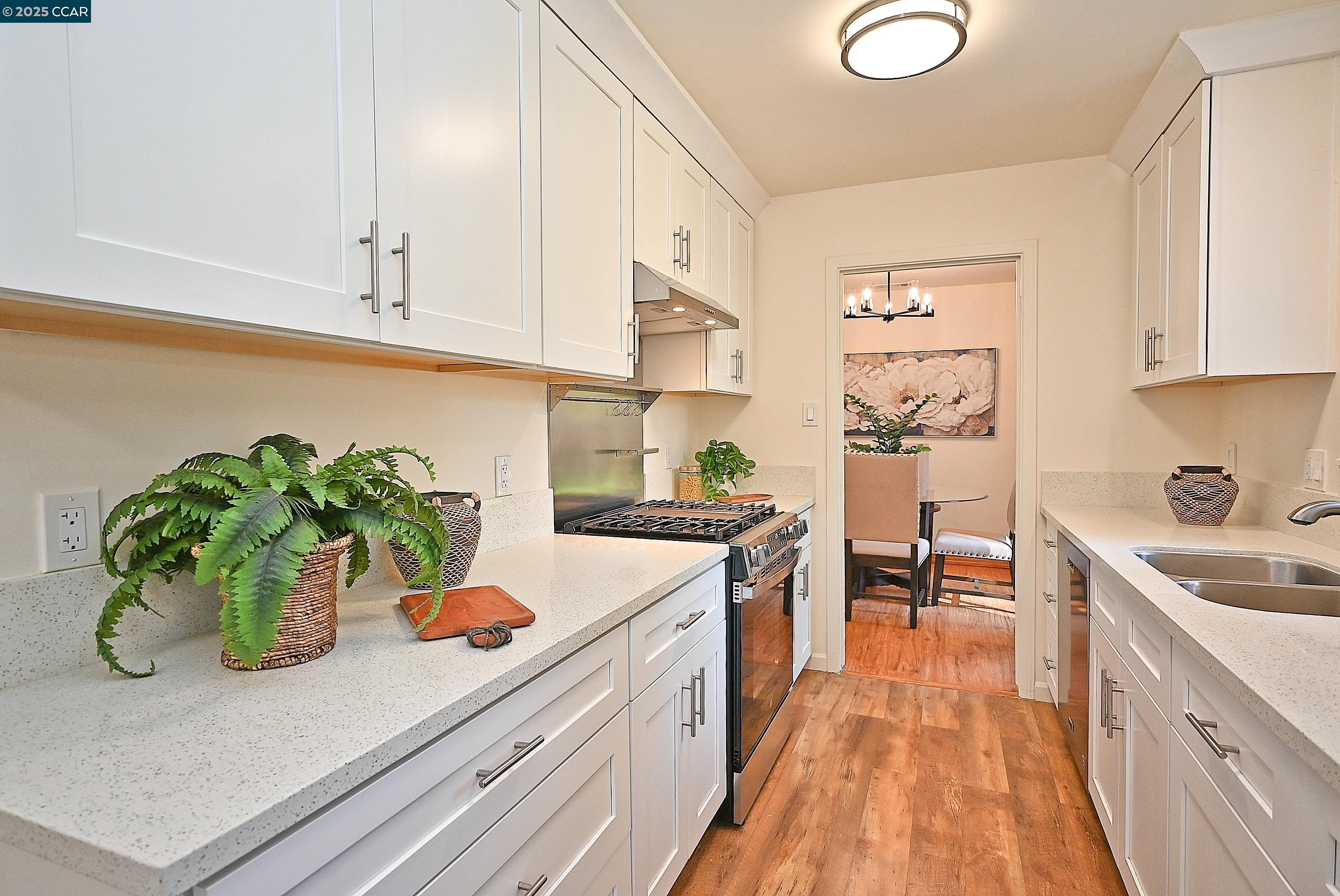 Detail Gallery Image 26 of 30 For 107 Doris Dr, Pleasant Hill,  CA 94523 - 3 Beds | 1 Baths