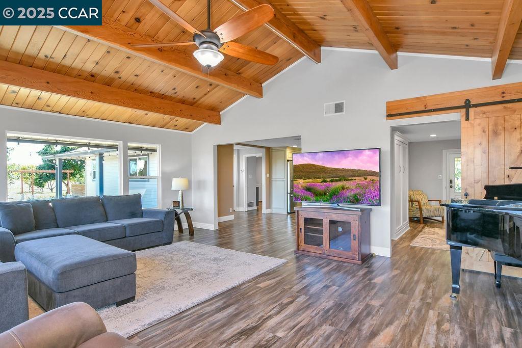 Detail Gallery Image 15 of 57 For 2280 Concord Ave, Brentwood,  CA 94513 - 5 Beds | 3/1 Baths