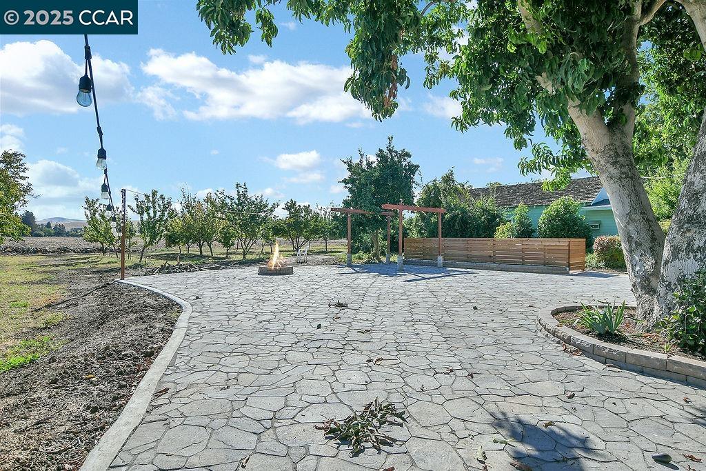 Detail Gallery Image 32 of 57 For 2280 Concord Ave, Brentwood,  CA 94513 - 5 Beds | 3/1 Baths