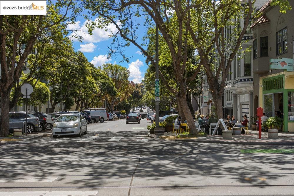 Detail Gallery Image 23 of 23 For 12 Beaver St, San Francisco,  CA 94114 - 4 Beds | 2 Baths