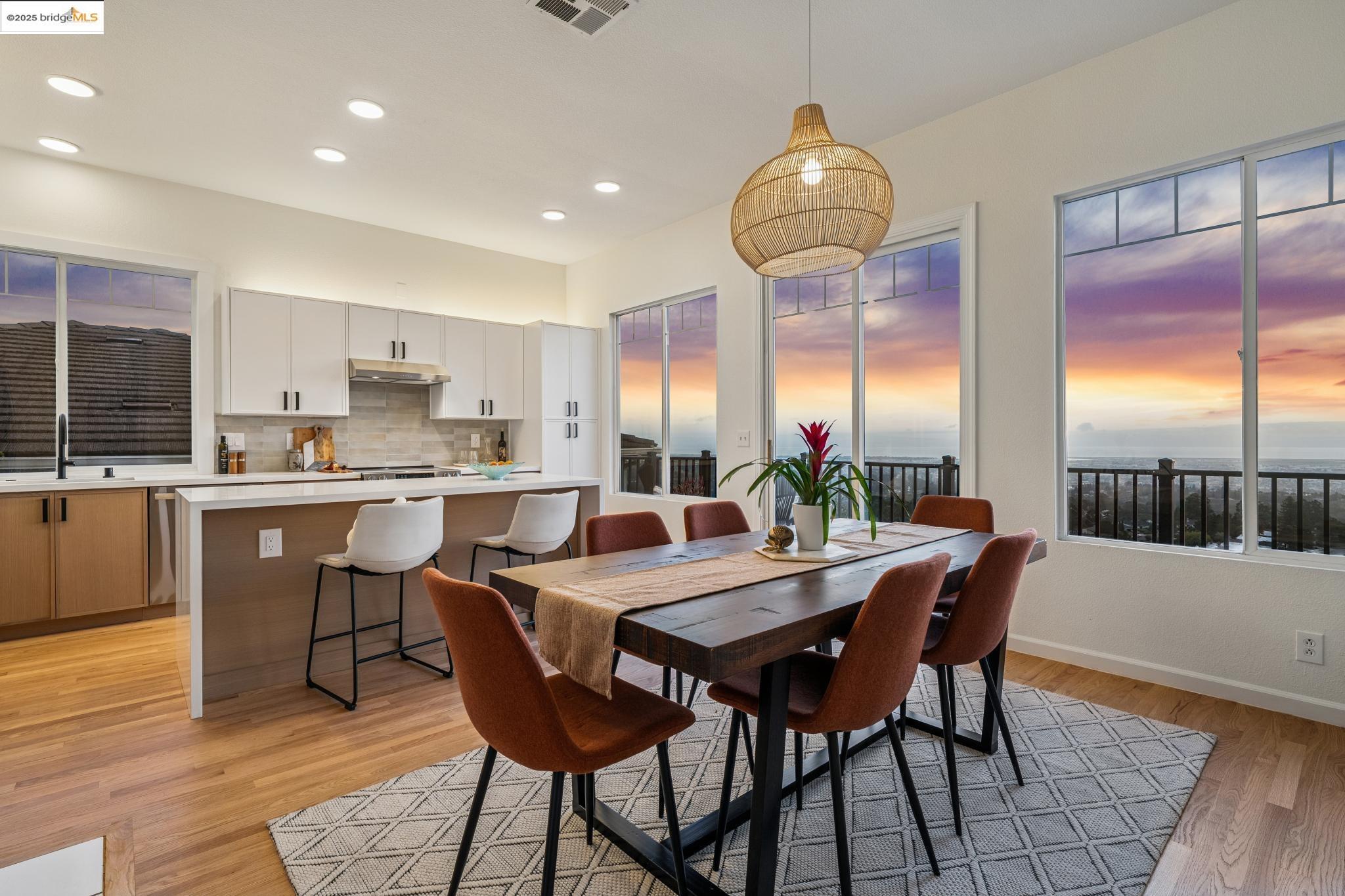 Detail Gallery Image 41 of 44 For 8288 Skyline Cir, Oakland,  CA 94605 - 3 Beds | 2/1 Baths