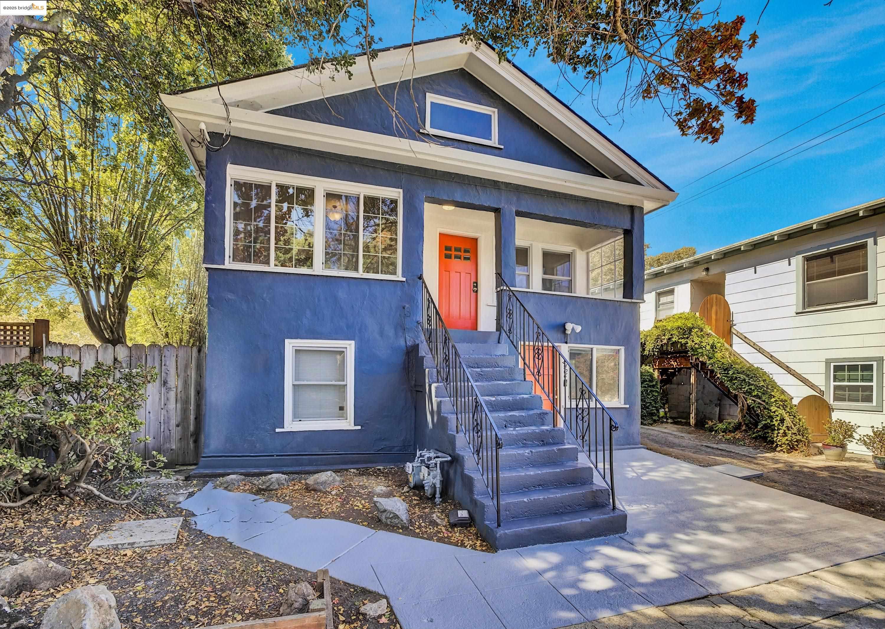 Detail Gallery Image 39 of 45 For 2406 10th, Berkeley,  CA 94710 - 3 Beds | 2 Baths