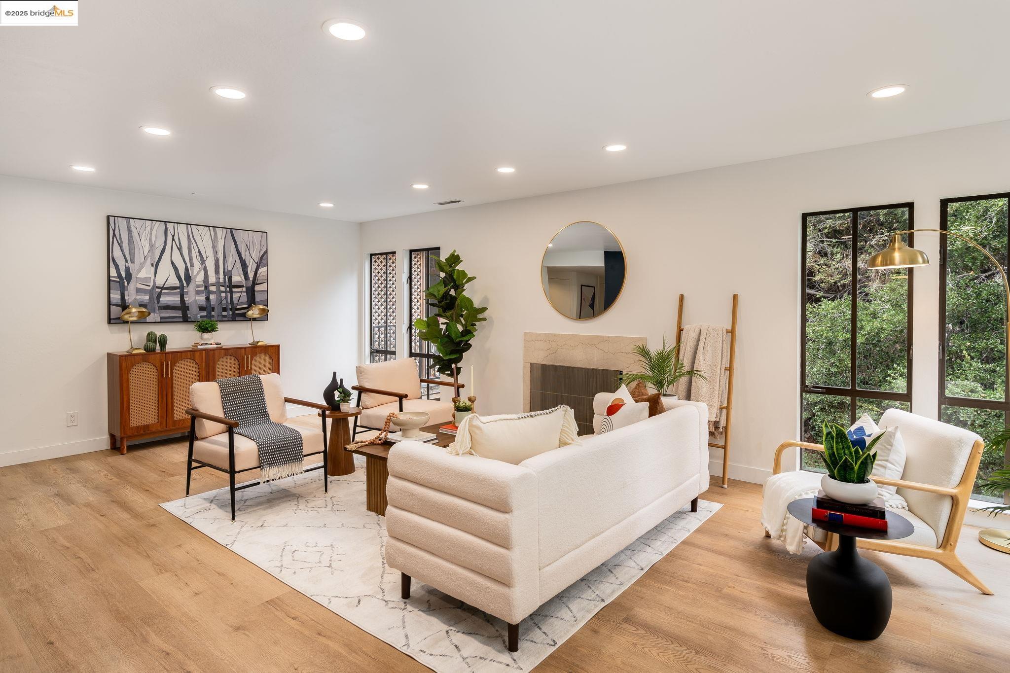 Photo #8: 41115728 Listing: Photo #8