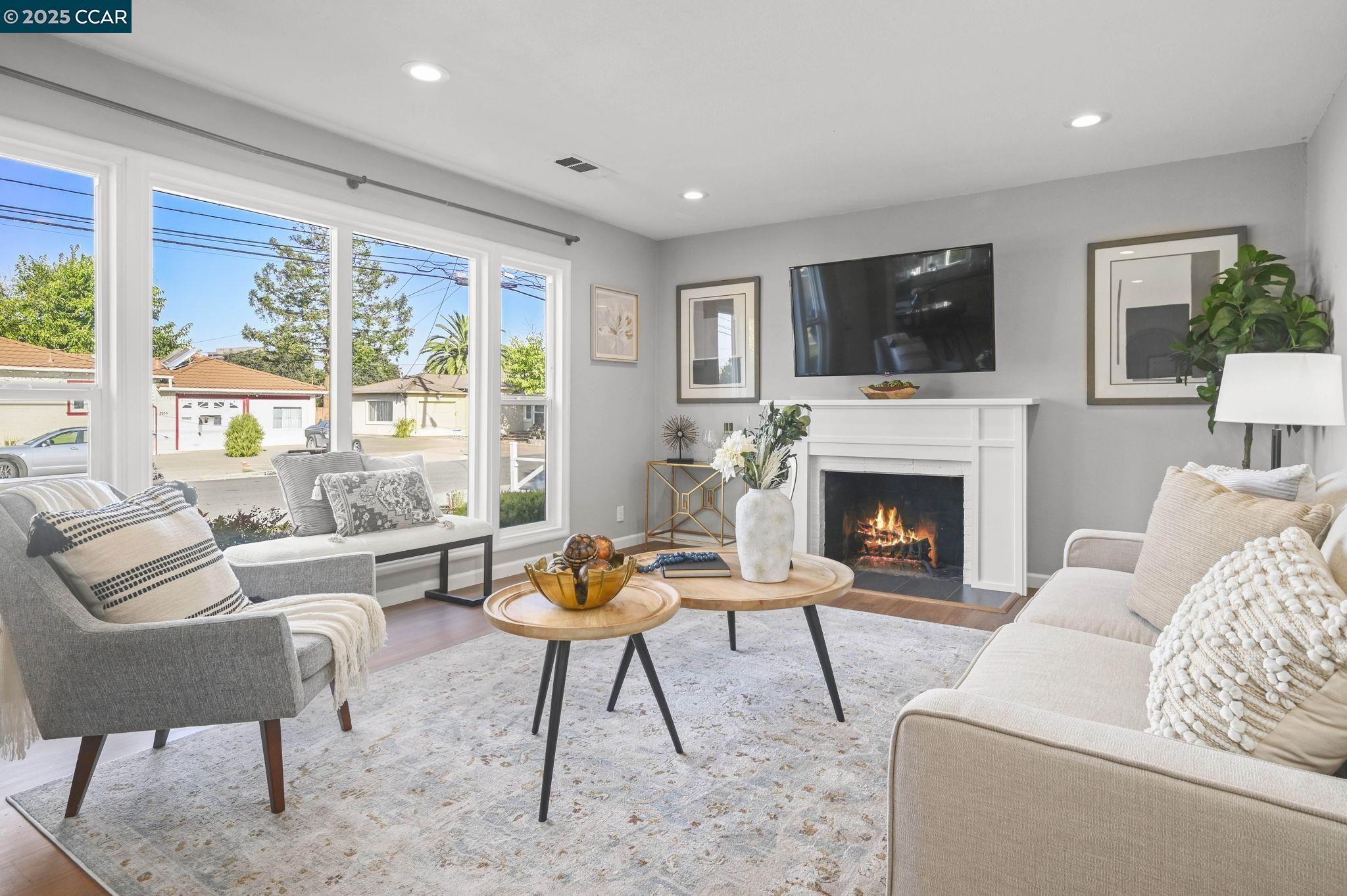 Front Image Thumbnail for CC41115729