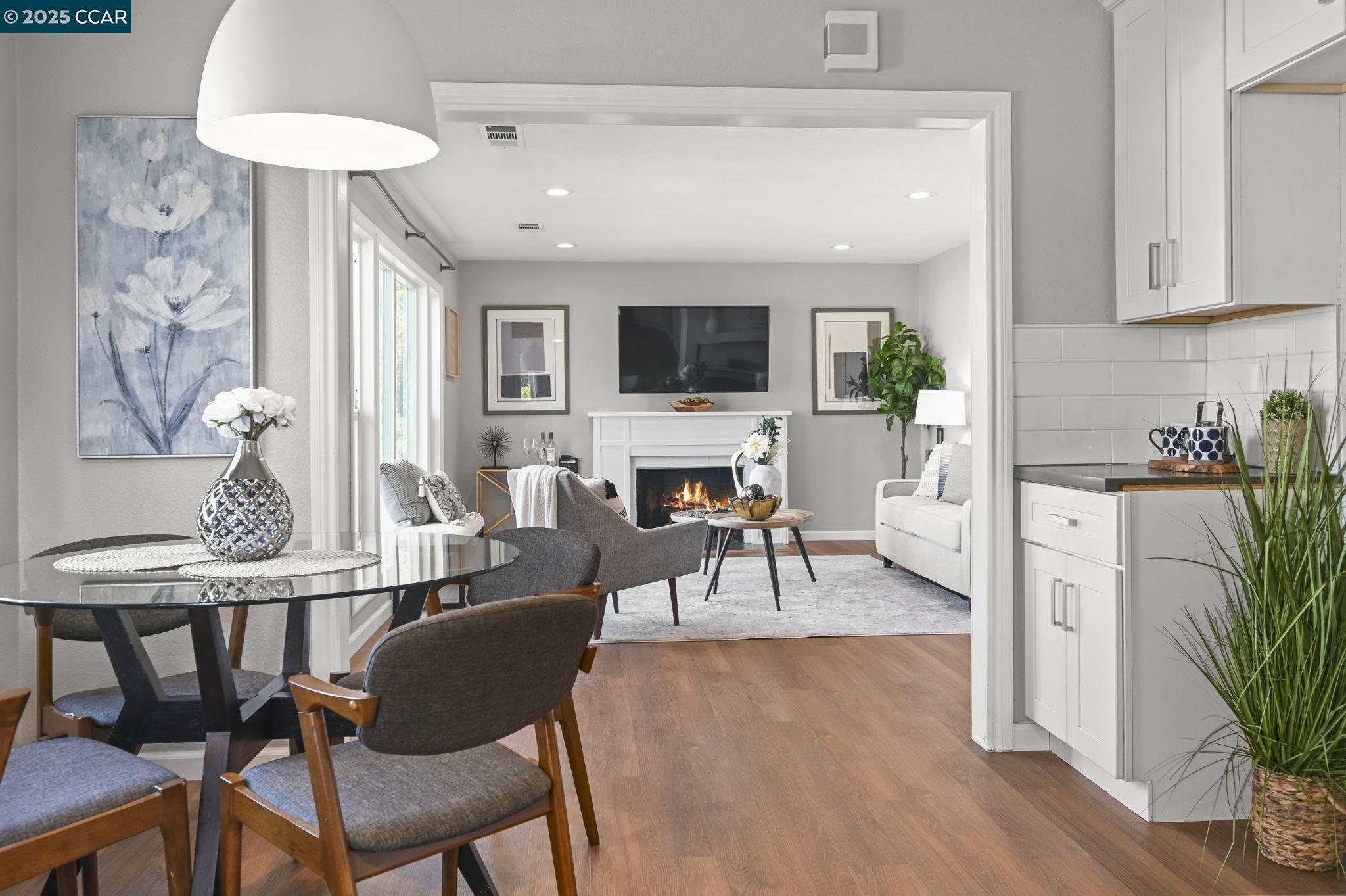 Detail Gallery Image 8 of 40 For 2050 5th Avenue, Concord,  CA 94518 - 3 Beds | 2 Baths