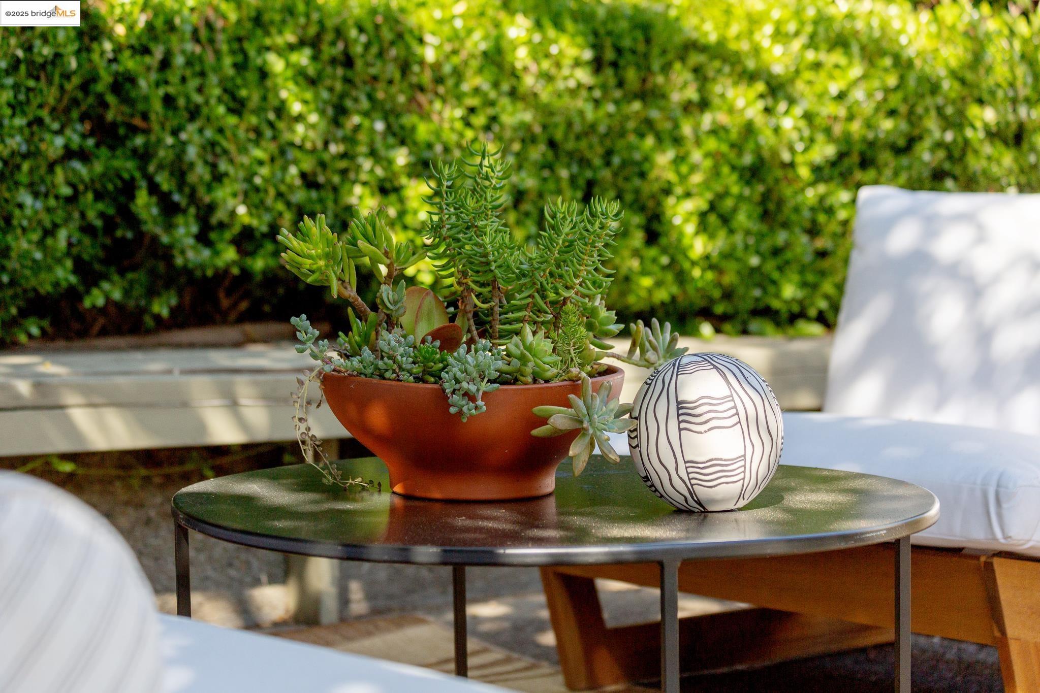 Detail Gallery Image 30 of 60 For 28 Kensington Ct, Kensington,  CA 94707 - 4 Beds | 3 Baths