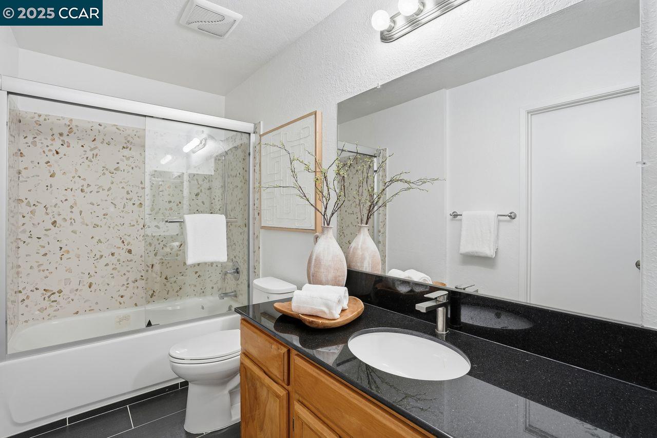 Photo #15: 41115738 Listing: Photo #15