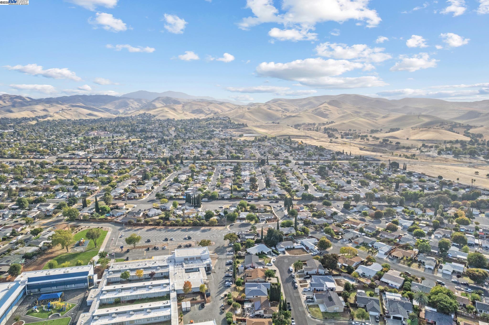 Detail Gallery Image 39 of 47 For 4 Crowley Ct, Pittsburg,  CA 94565-4728 - 3 Beds | 2 Baths