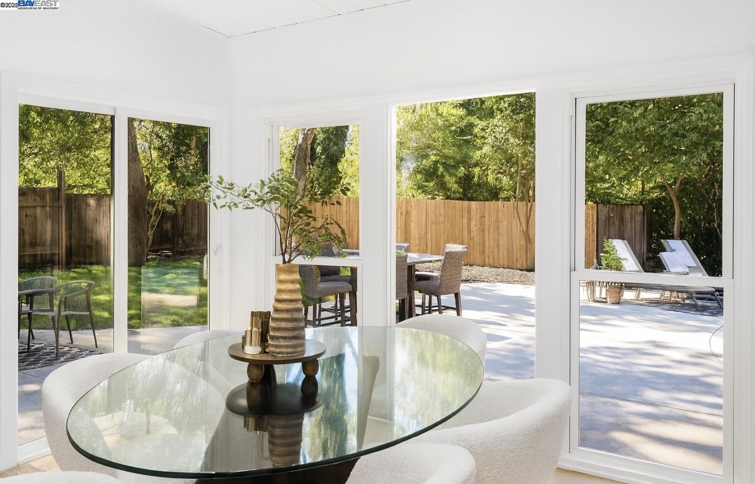 Detail Gallery Image 9 of 22 For 1781 Gilardy Dr, Concord,  CA 94518 - 5 Beds | 3 Baths