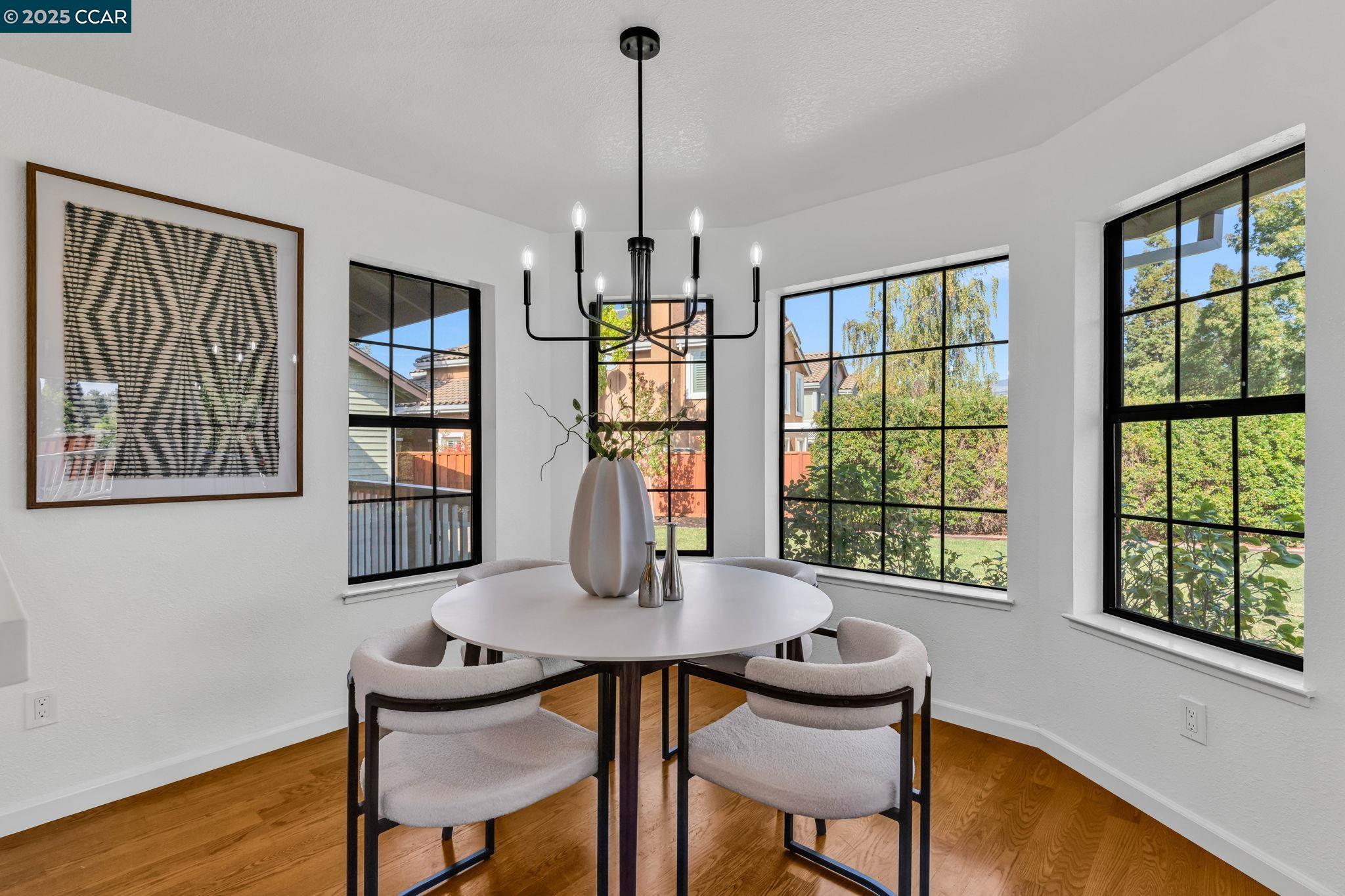 Detail Gallery Image 18 of 47 For 33 Bottlebrush Court, Danville,  CA 94506 - 3 Beds | 2 Baths