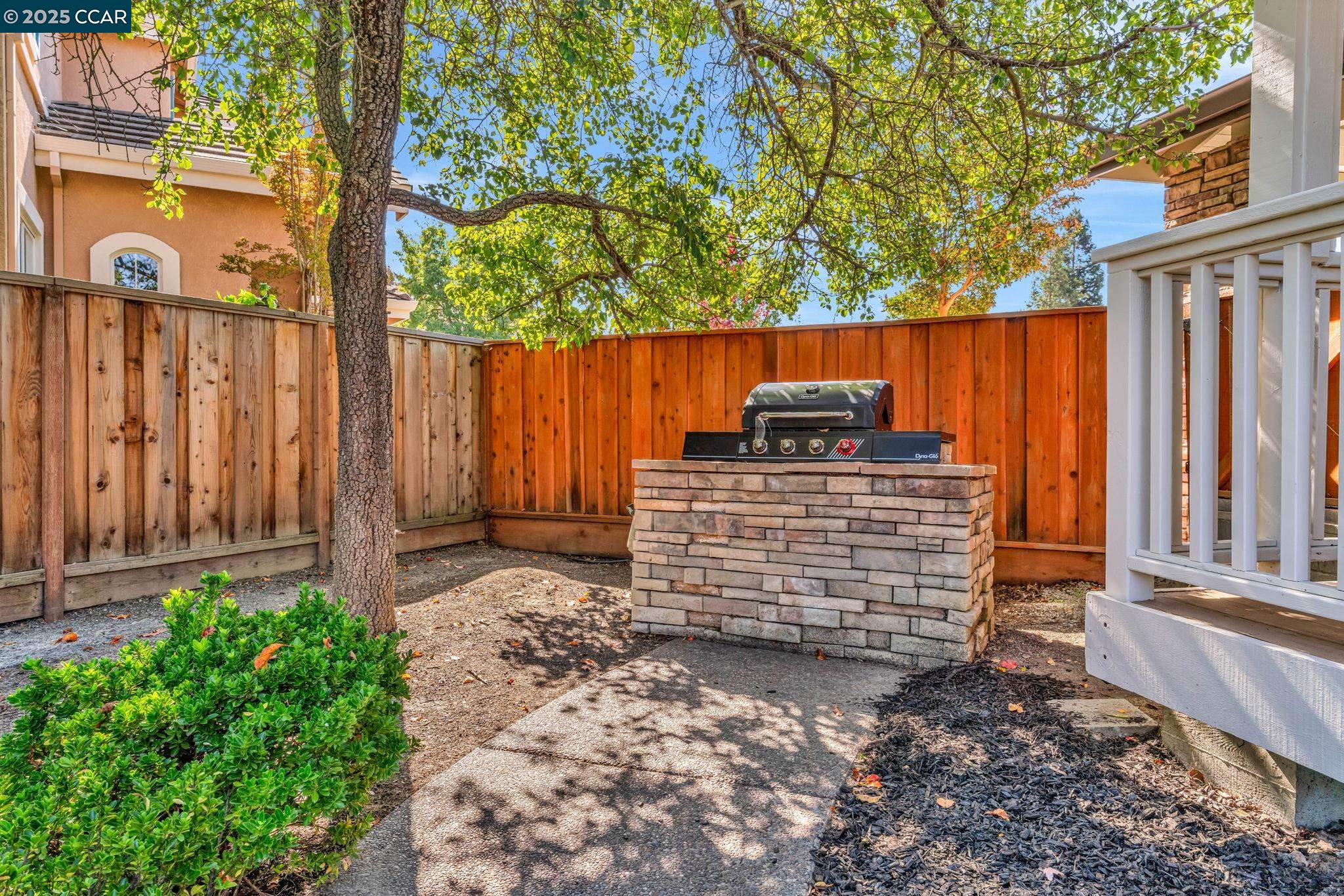 Detail Gallery Image 37 of 47 For 33 Bottlebrush Court, Danville,  CA 94506 - 3 Beds | 2 Baths