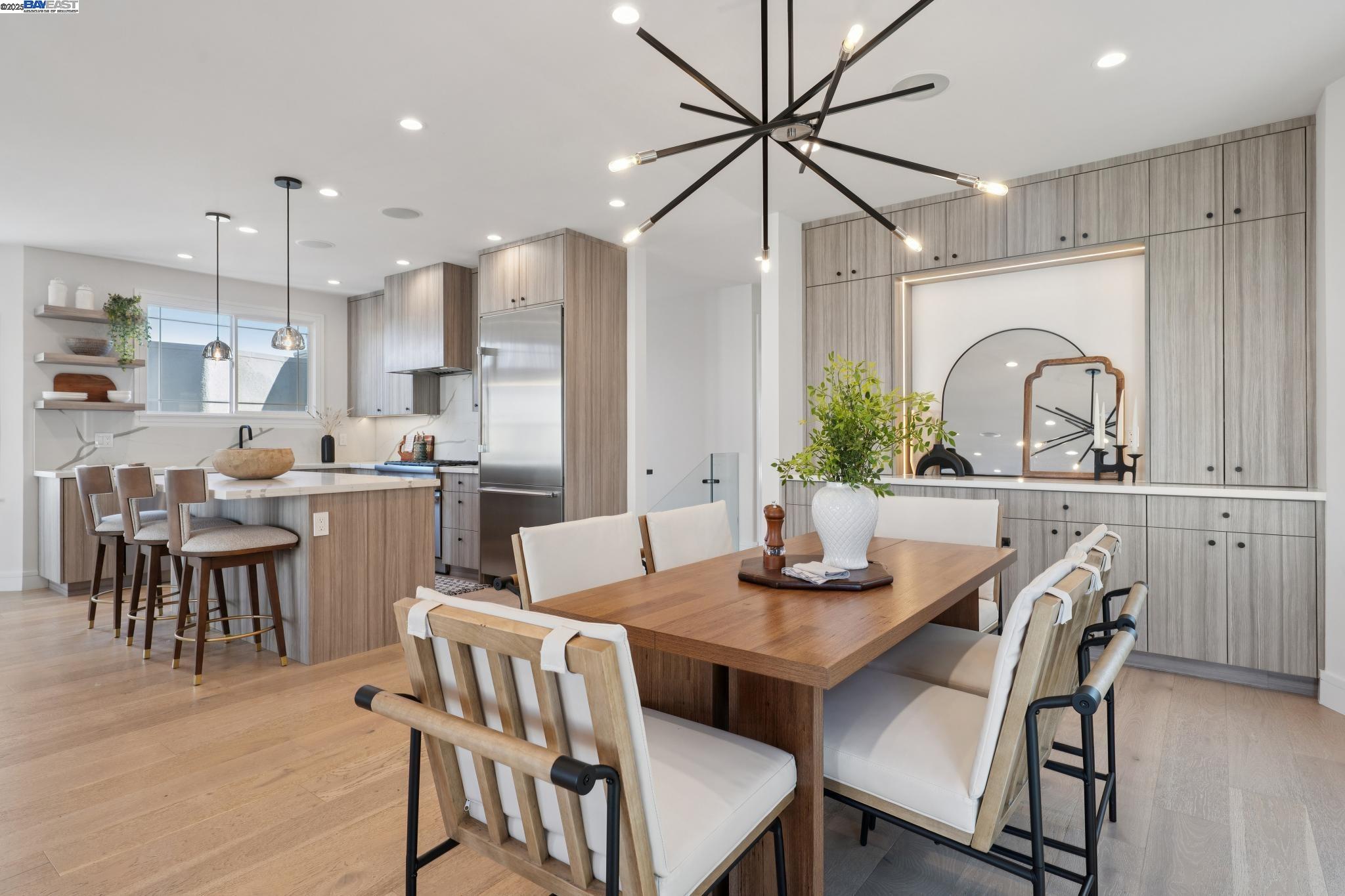 Detail Gallery Image 14 of 58 For 70 Justin Dr, San Francisco,  CA 94112 - 4 Beds | 5 Baths