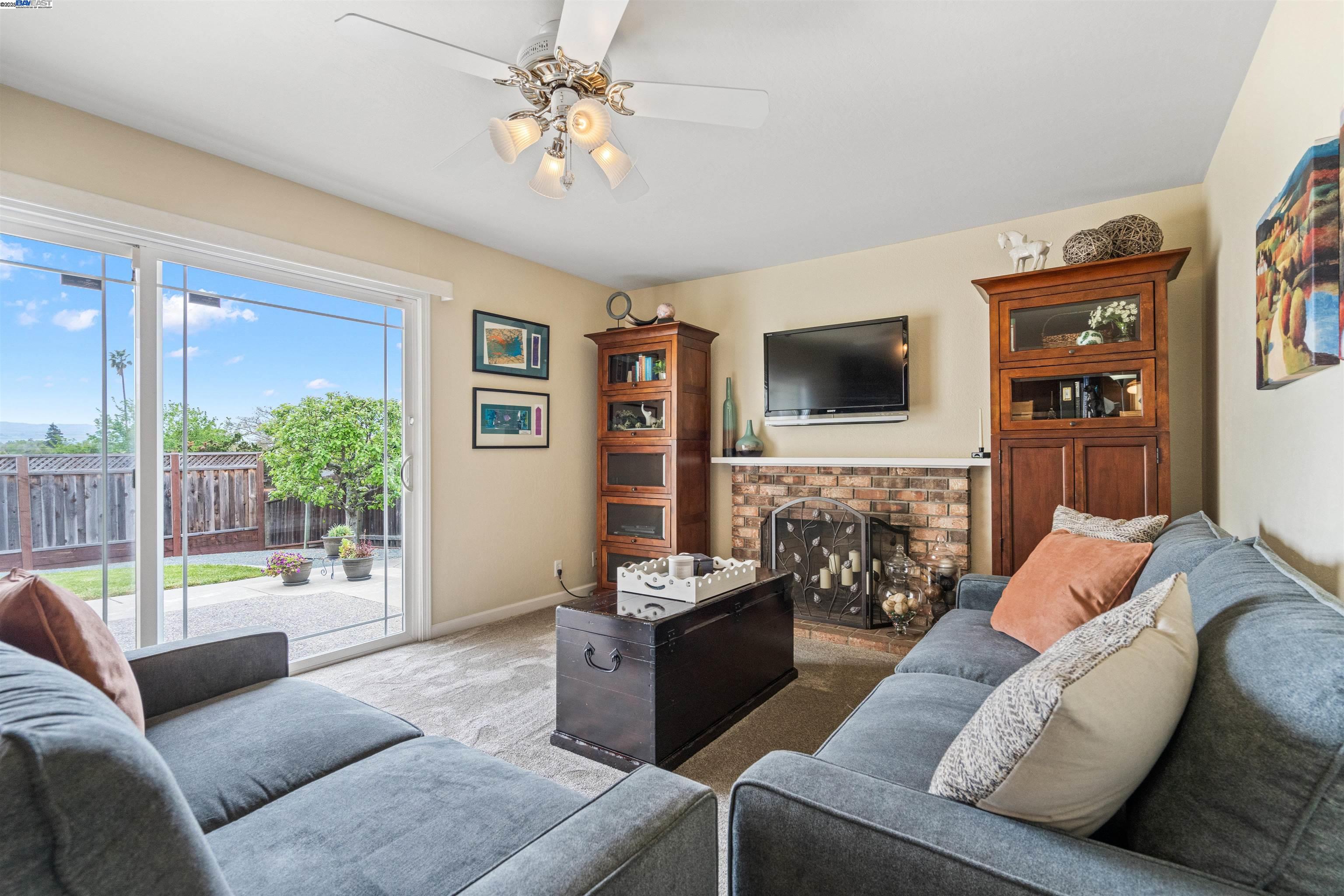 Detail Gallery Image 16 of 42 For 2845 Briarwood Dr, Livermore,  CA 94551 - 3 Beds | 2 Baths