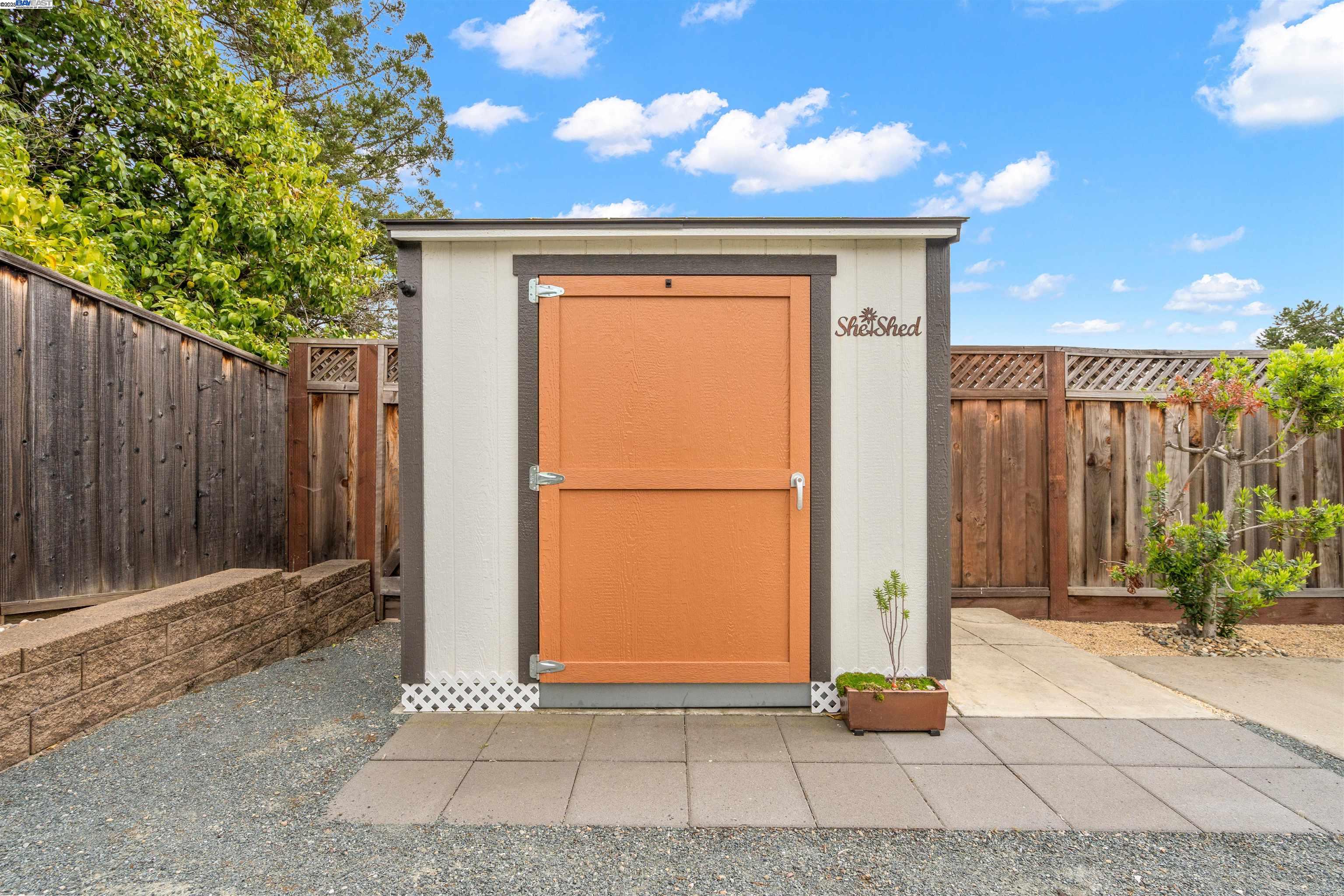 Detail Gallery Image 27 of 38 For 2845 Briarwood Dr, Livermore,  CA 94551 - 3 Beds | 2 Baths