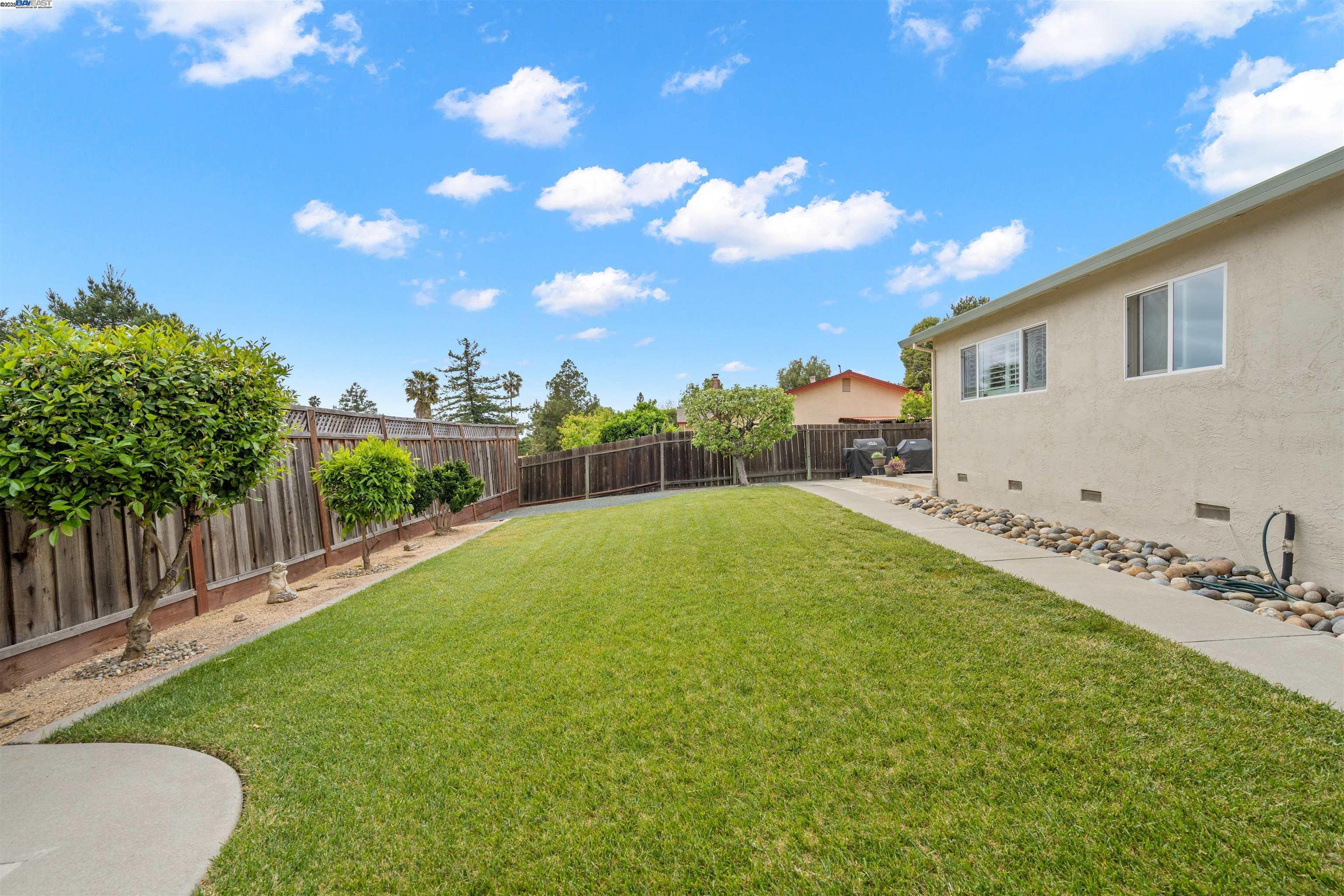Detail Gallery Image 31 of 38 For 2845 Briarwood Dr, Livermore,  CA 94551 - 3 Beds | 2 Baths