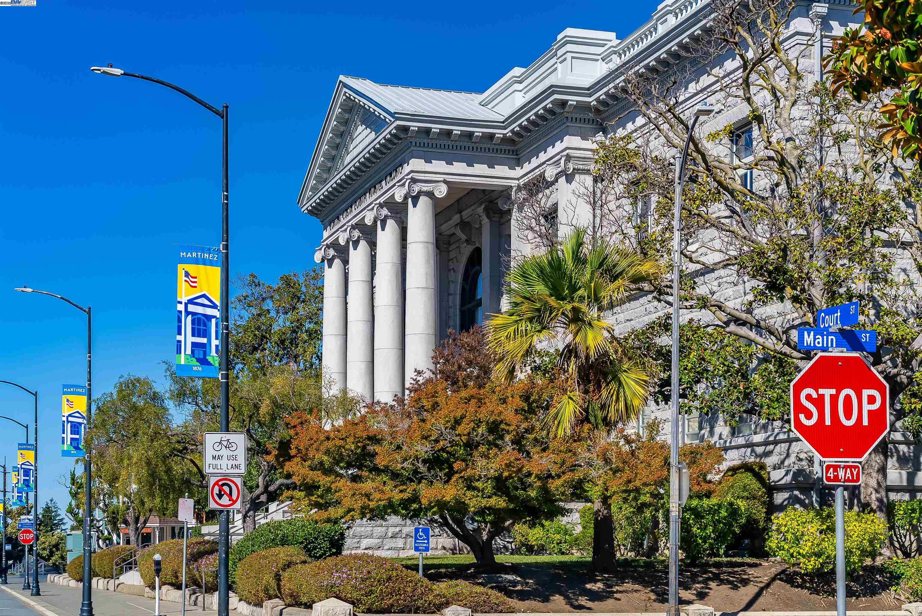 Detail Gallery Image 40 of 42 For 592 Ross Cir, Martinez,  CA 94553 - 5 Beds | 3 Baths