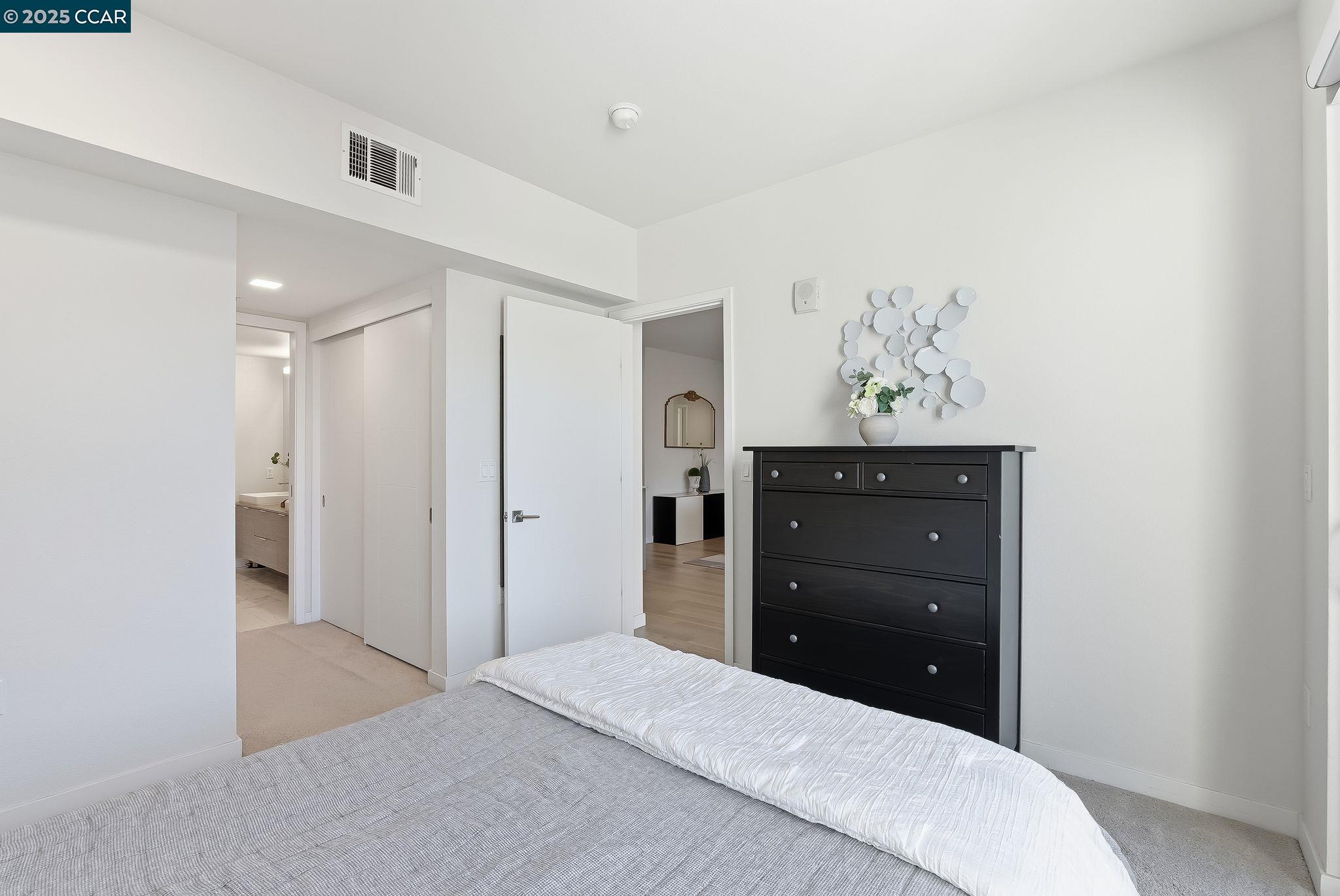 Photo #17: 41115758 Listing: Photo #17
