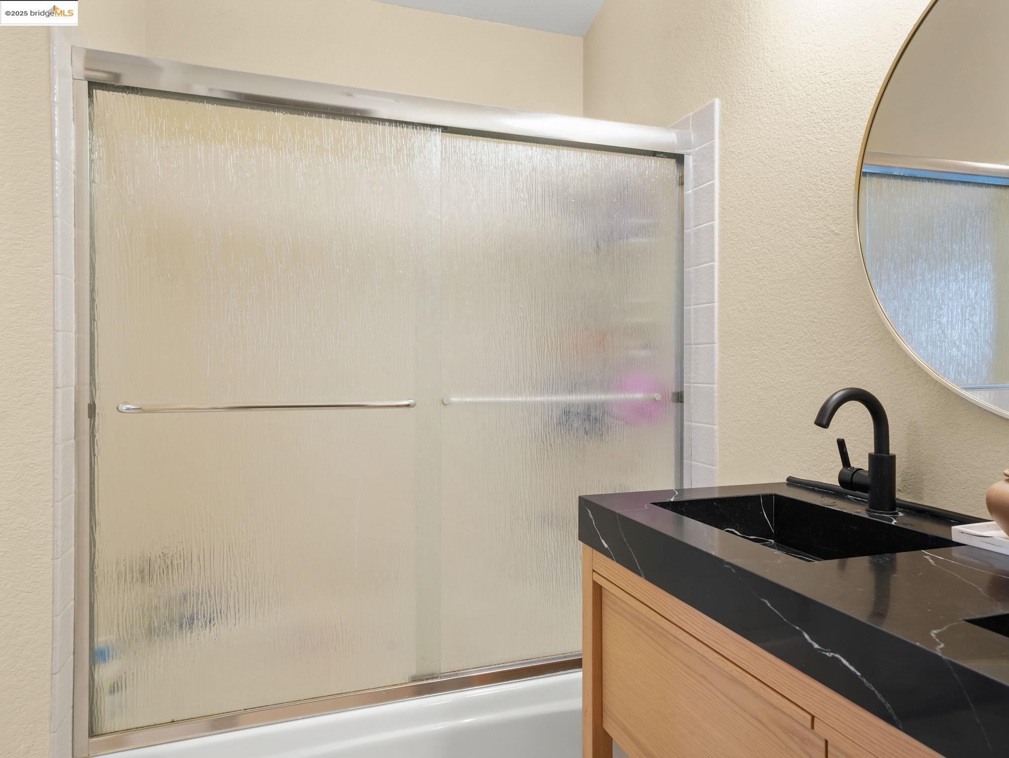 Detail Gallery Image 22 of 24 For 806 Devonwood, Hercules,  CA 94547 - 2 Beds | 2 Baths