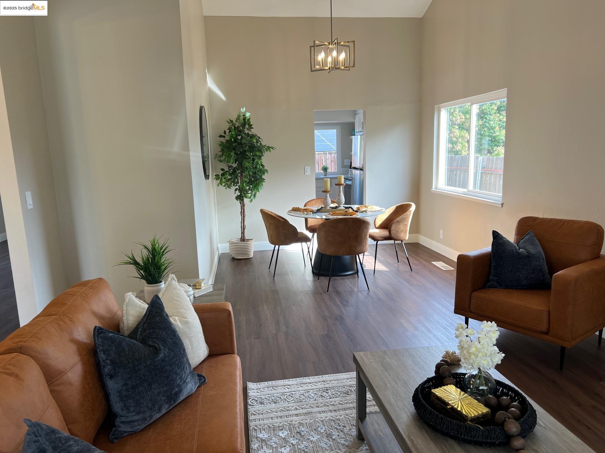 Detail Gallery Image 10 of 30 For Greenhall Way, Antioch,  CA 94509 - 4 Beds | 2 Baths