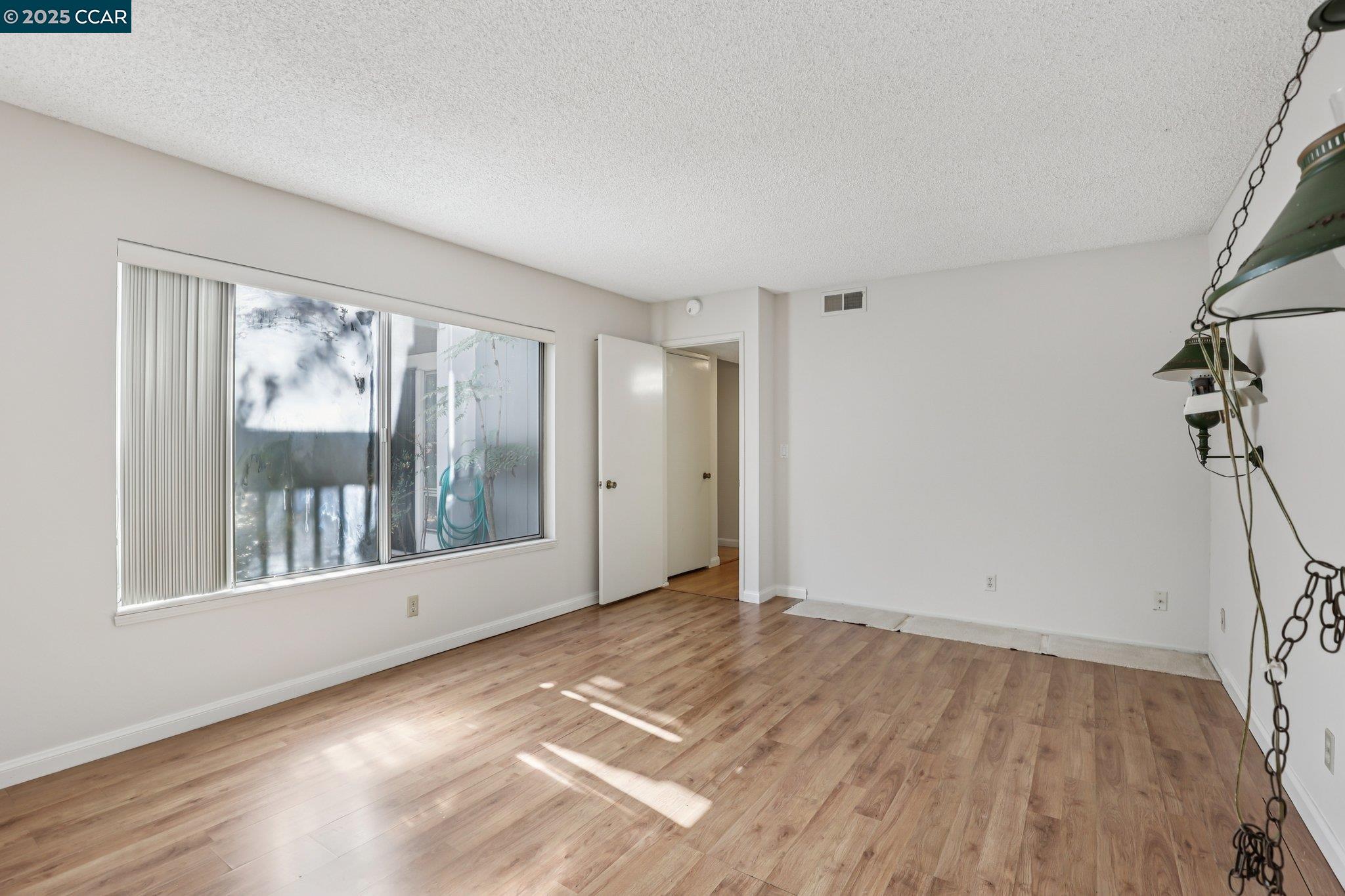 Photo #18: 41115768 Listing: Photo #18