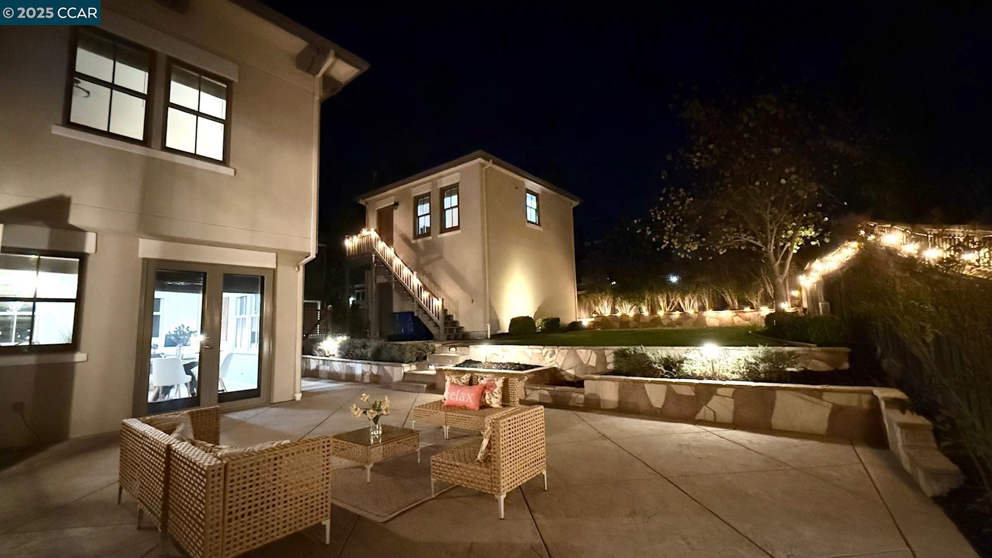 Detail Gallery Image 2 of 60 For 1018 Promenade St., Hercules,  CA 94547 - 6 Beds | 5/1 Baths