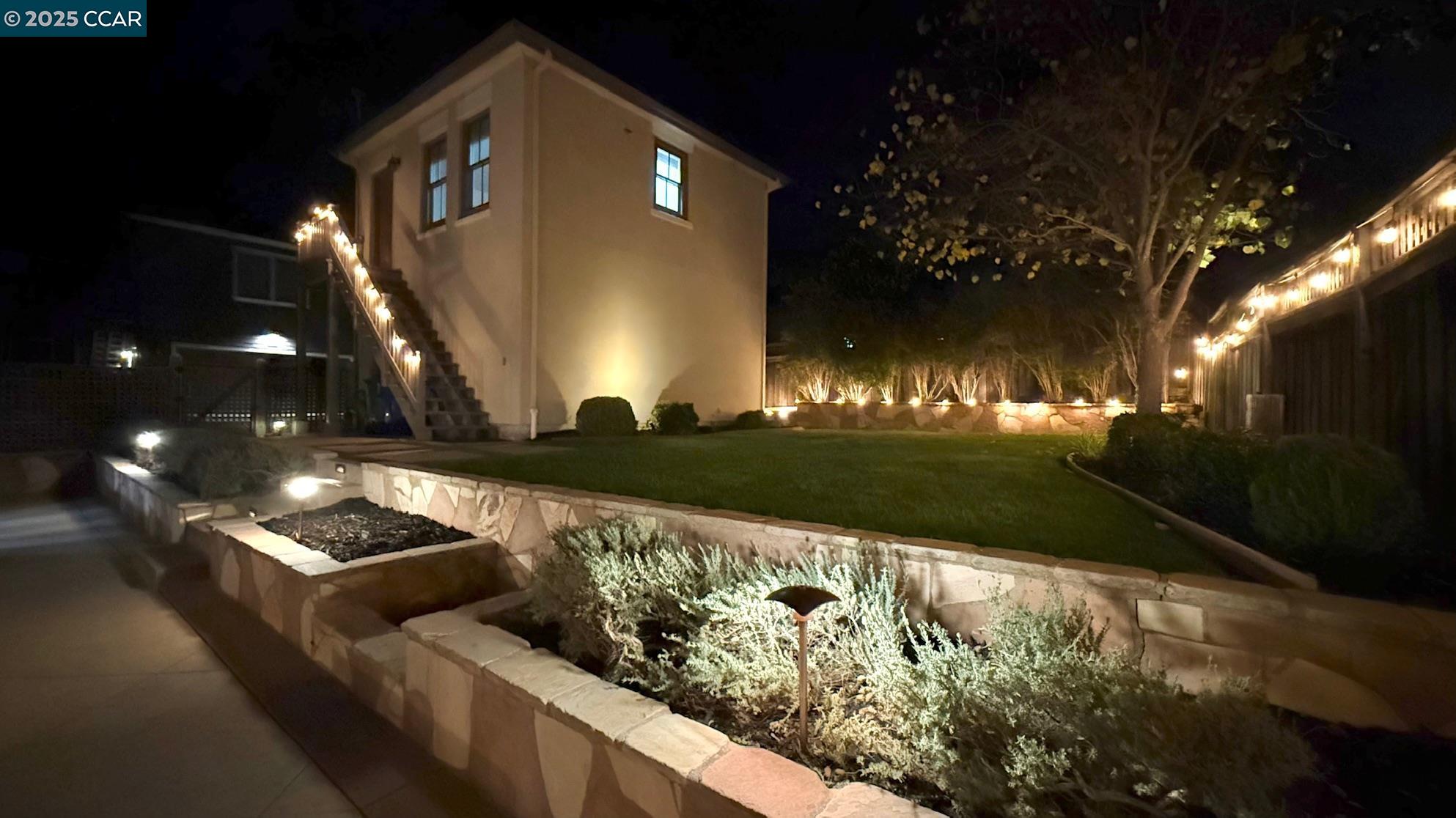 Detail Gallery Image 4 of 60 For 1018 Promenade St., Hercules,  CA 94547 - 6 Beds | 5/1 Baths