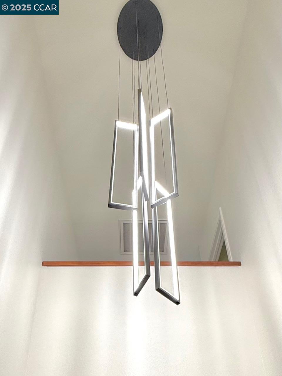 Detail Gallery Image 10 of 60 For 1018 Promenade St., Hercules,  CA 94547 - 6 Beds | 5/1 Baths