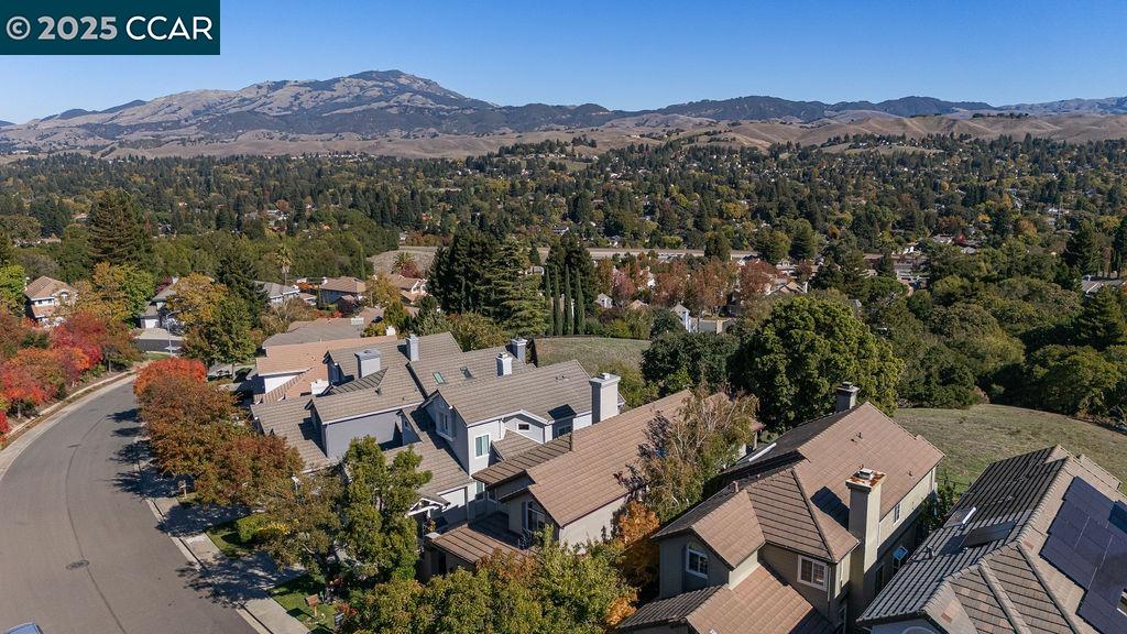 Detail Gallery Image 23 of 30 For 1409 Fountain Springs Cir, Danville,  CA 94526 - 3 Beds | 2/1 Baths