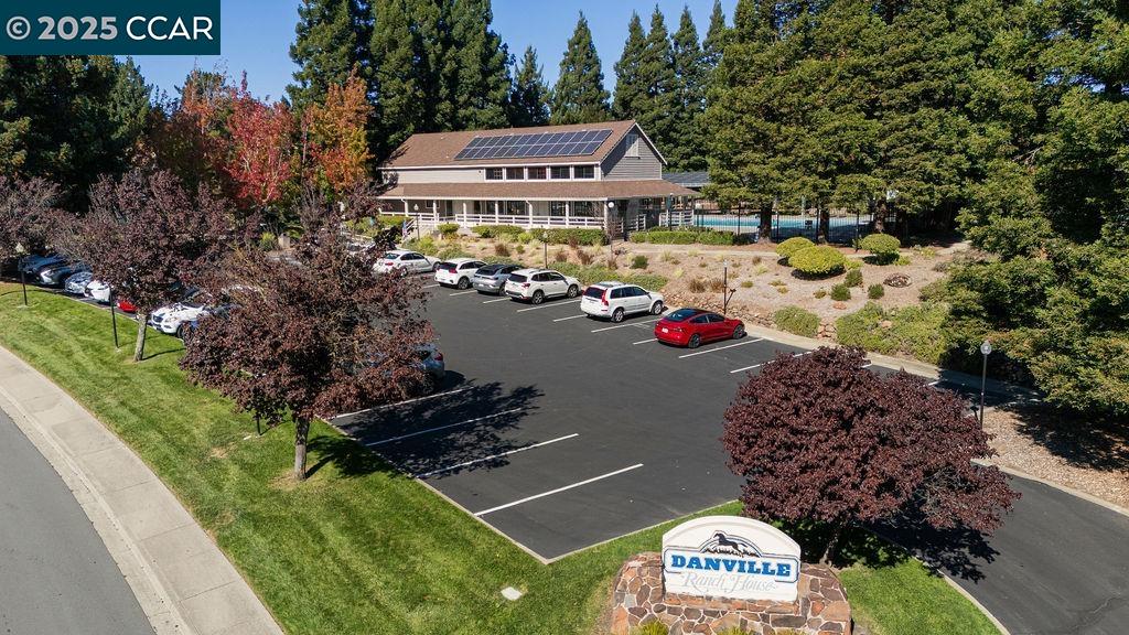 Detail Gallery Image 30 of 30 For 1409 Fountain Springs Cir, Danville,  CA 94526 - 3 Beds | 2/1 Baths