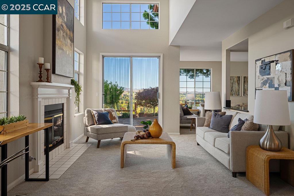 Detail Gallery Image 4 of 30 For 1409 Fountain Springs Cir, Danville,  CA 94526 - 3 Beds | 2/1 Baths