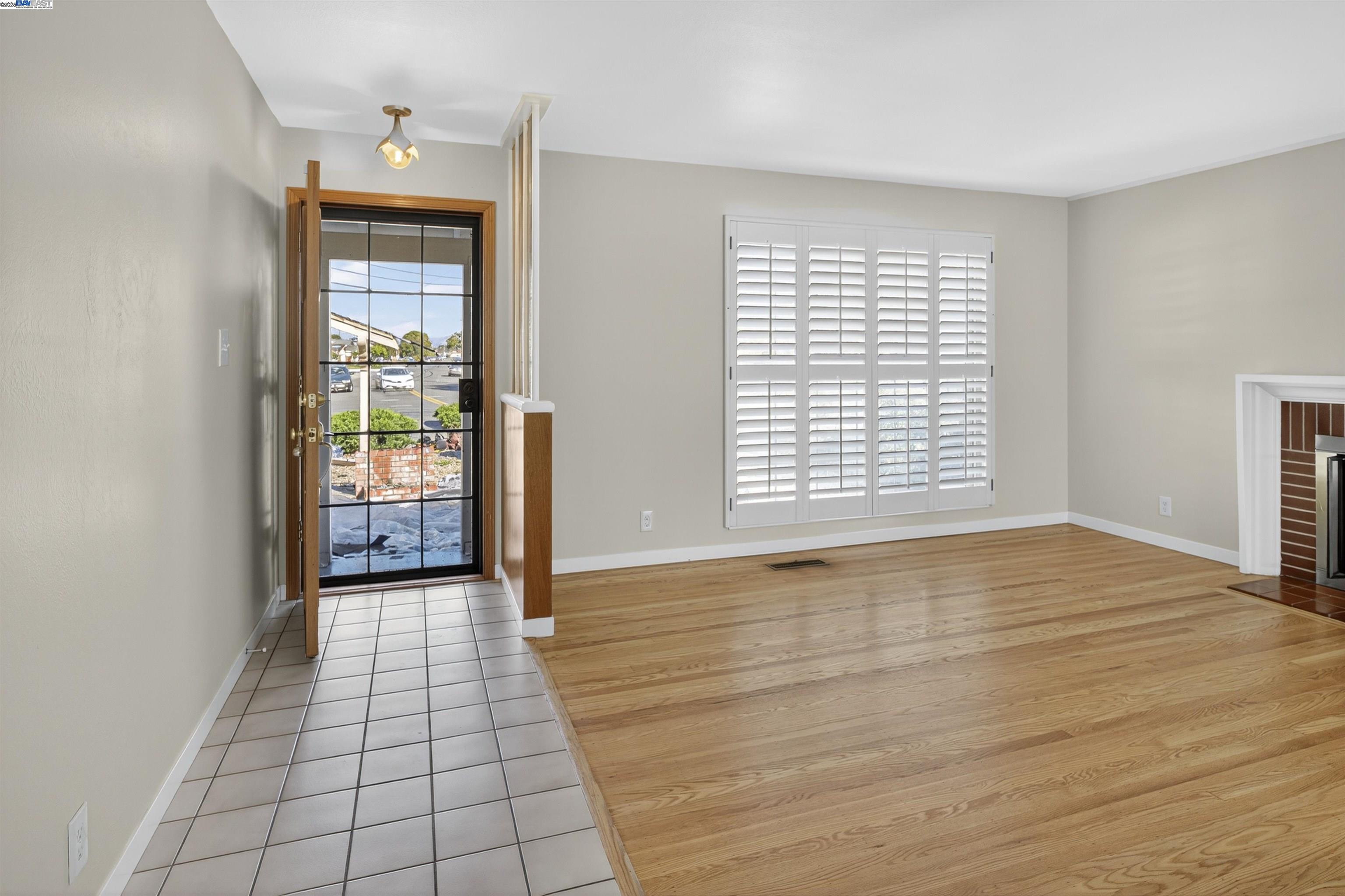 Detail Gallery Image 7 of 33 For 1562 Randy St, San Leandro,  CA 94579 - 3 Beds | 2 Baths