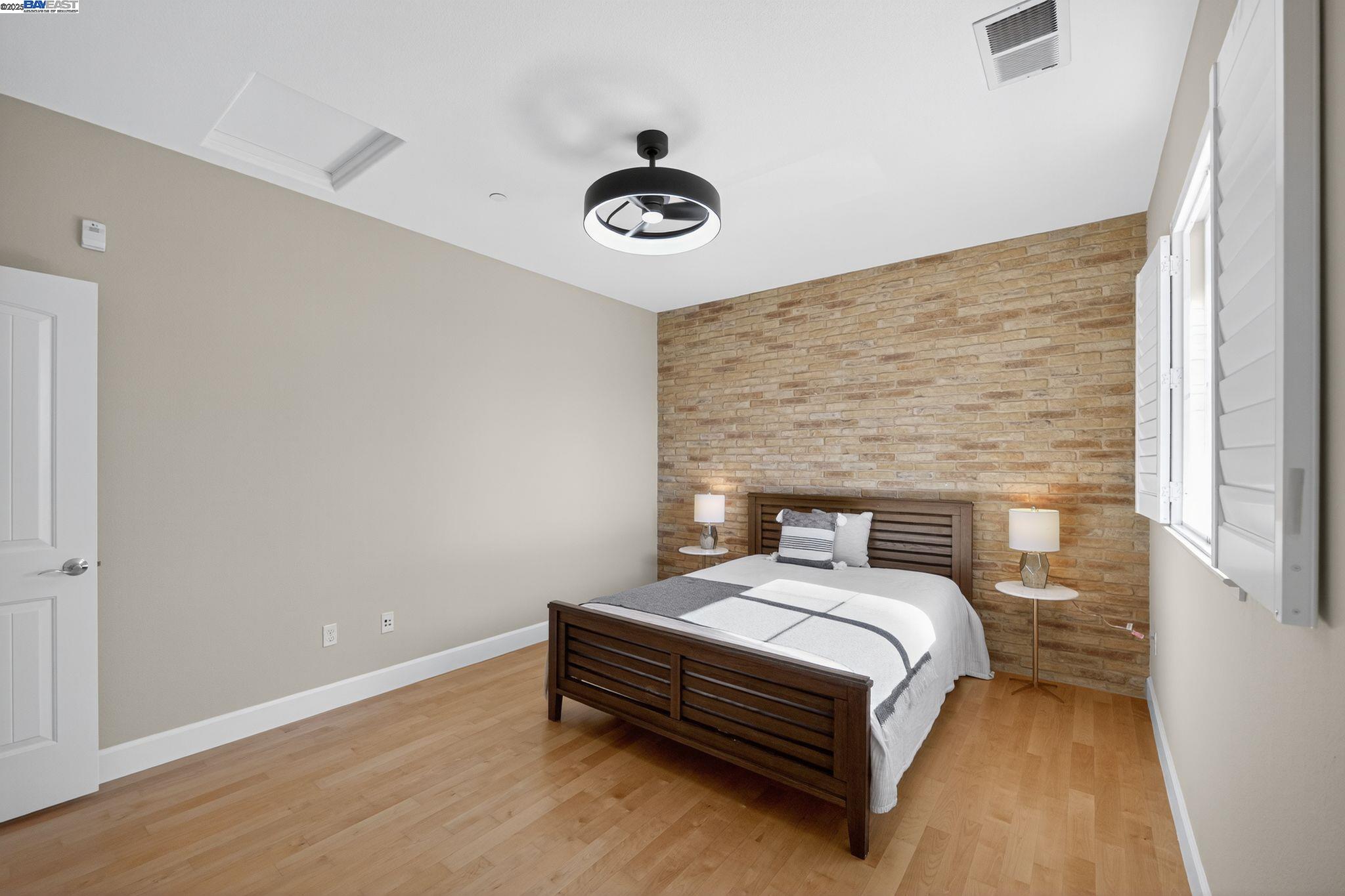 Detail Gallery Image 15 of 40 For 3231 Central Pkwy, Dublin,  CA 94568 - 4 Beds | 3/1 Baths