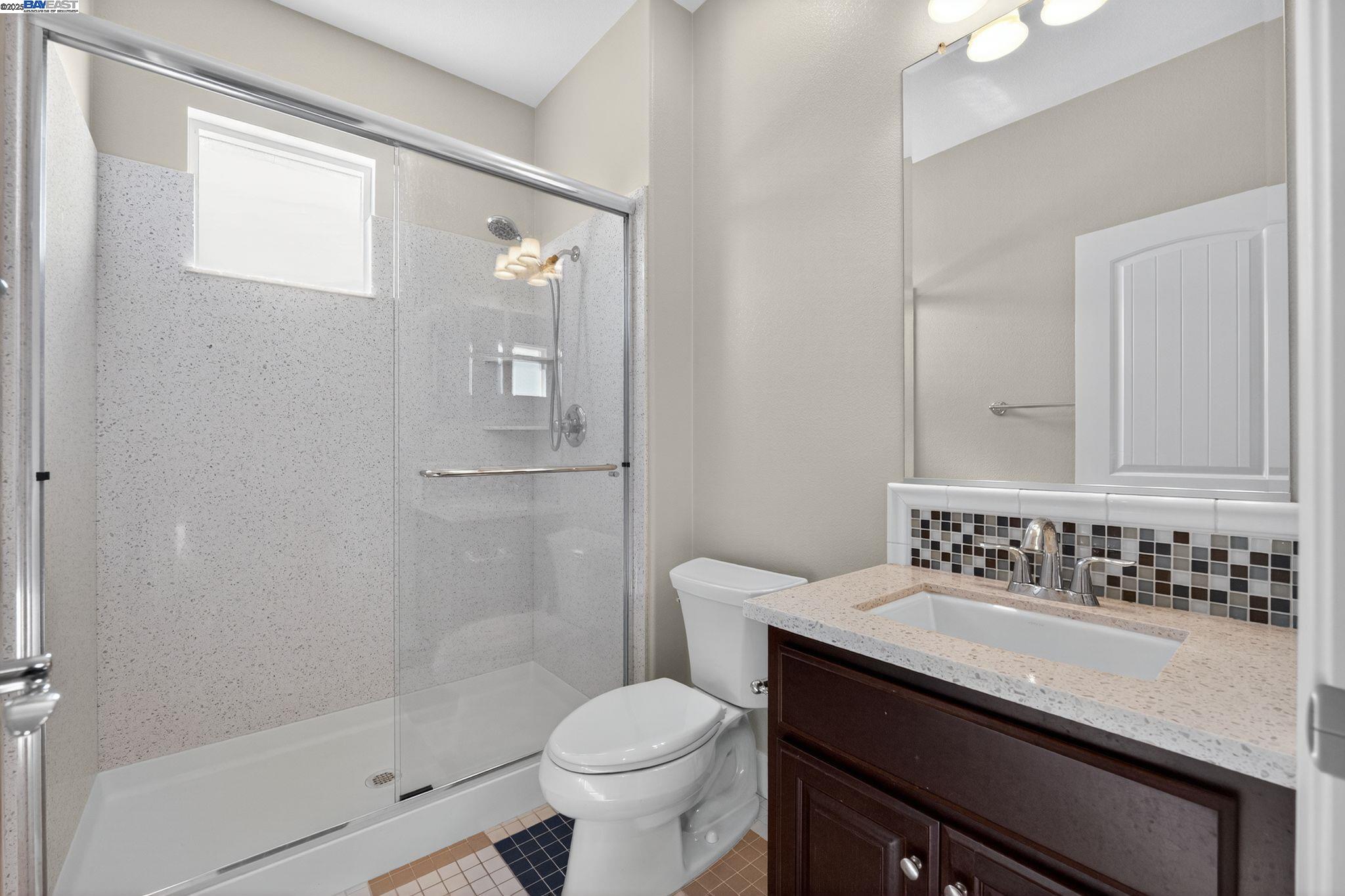 Detail Gallery Image 16 of 40 For 3231 Central Pkwy, Dublin,  CA 94568 - 4 Beds | 3/1 Baths