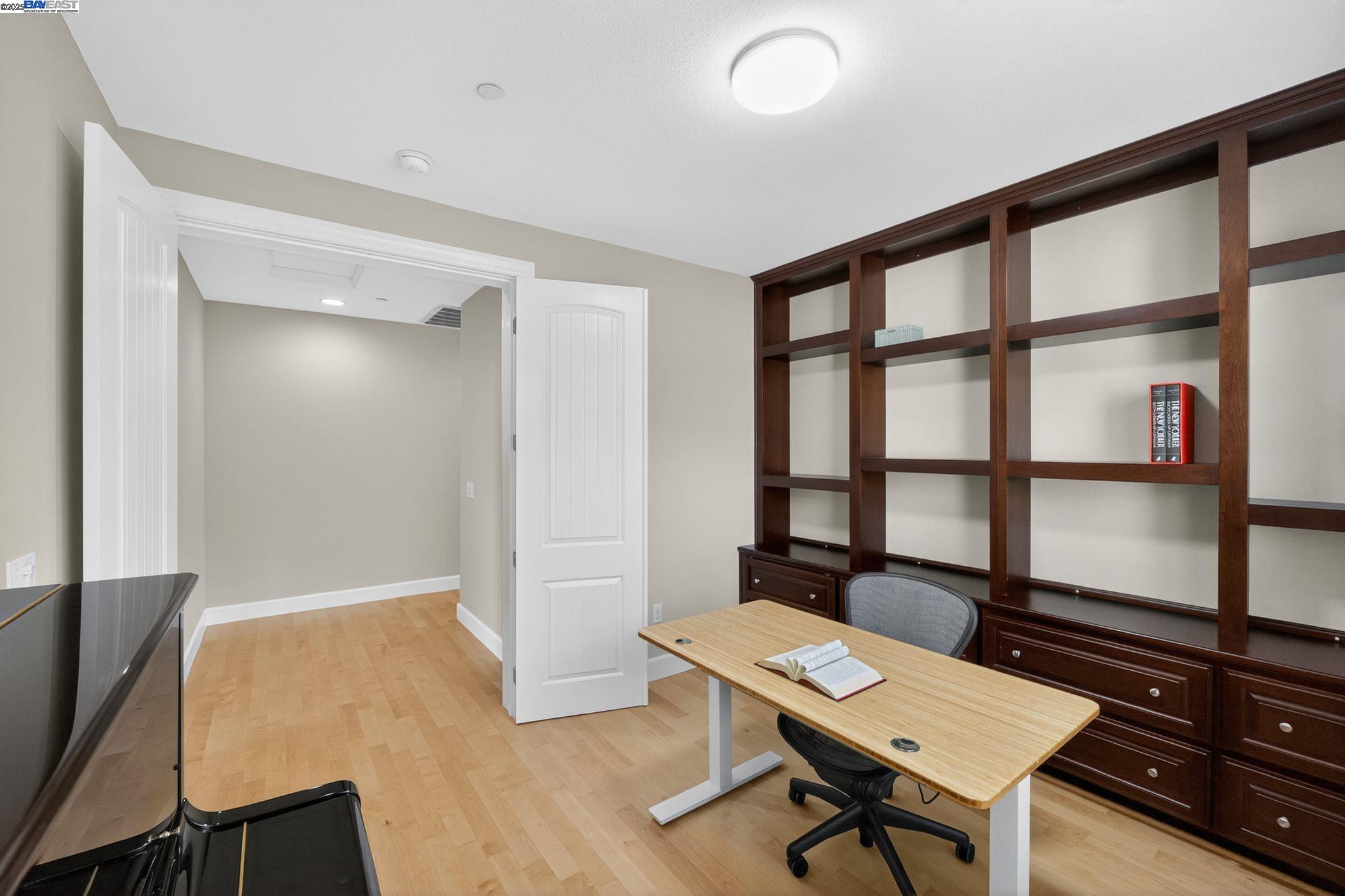 Detail Gallery Image 22 of 40 For 3231 Central Pkwy, Dublin,  CA 94568 - 4 Beds | 3/1 Baths