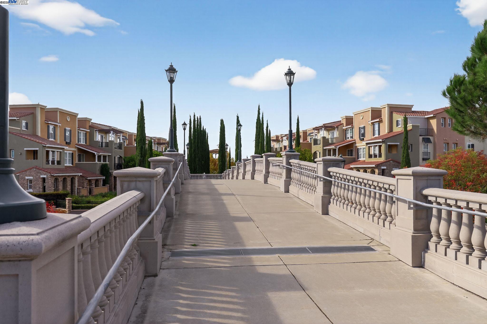 Detail Gallery Image 32 of 40 For 3231 Central Pkwy, Dublin,  CA 94568 - 4 Beds | 3/1 Baths