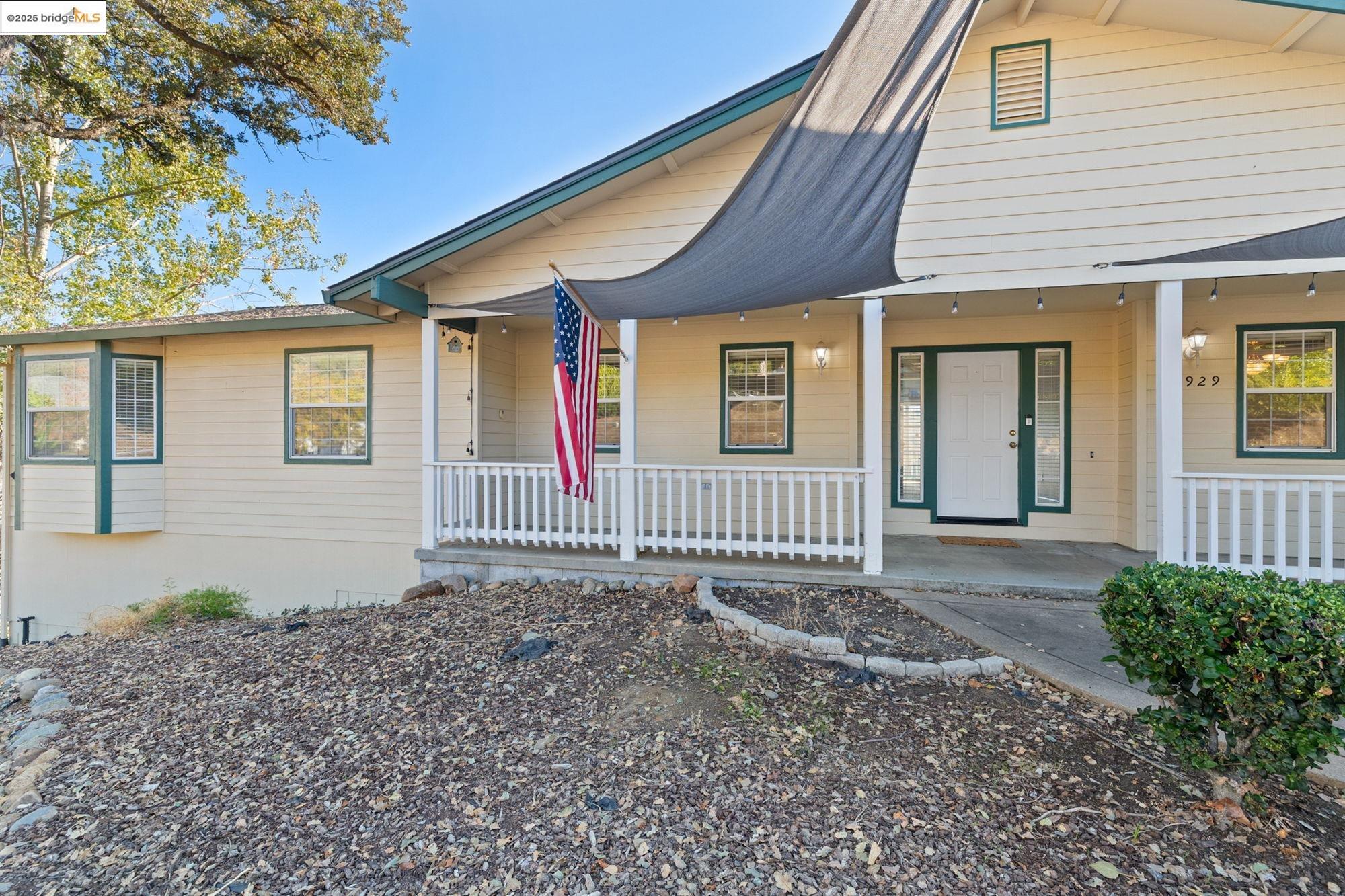 Detail Gallery Image 4 of 35 For 12929 Covey Cir, Sonora,  CA 95370 - 4 Beds | 3/1 Baths
