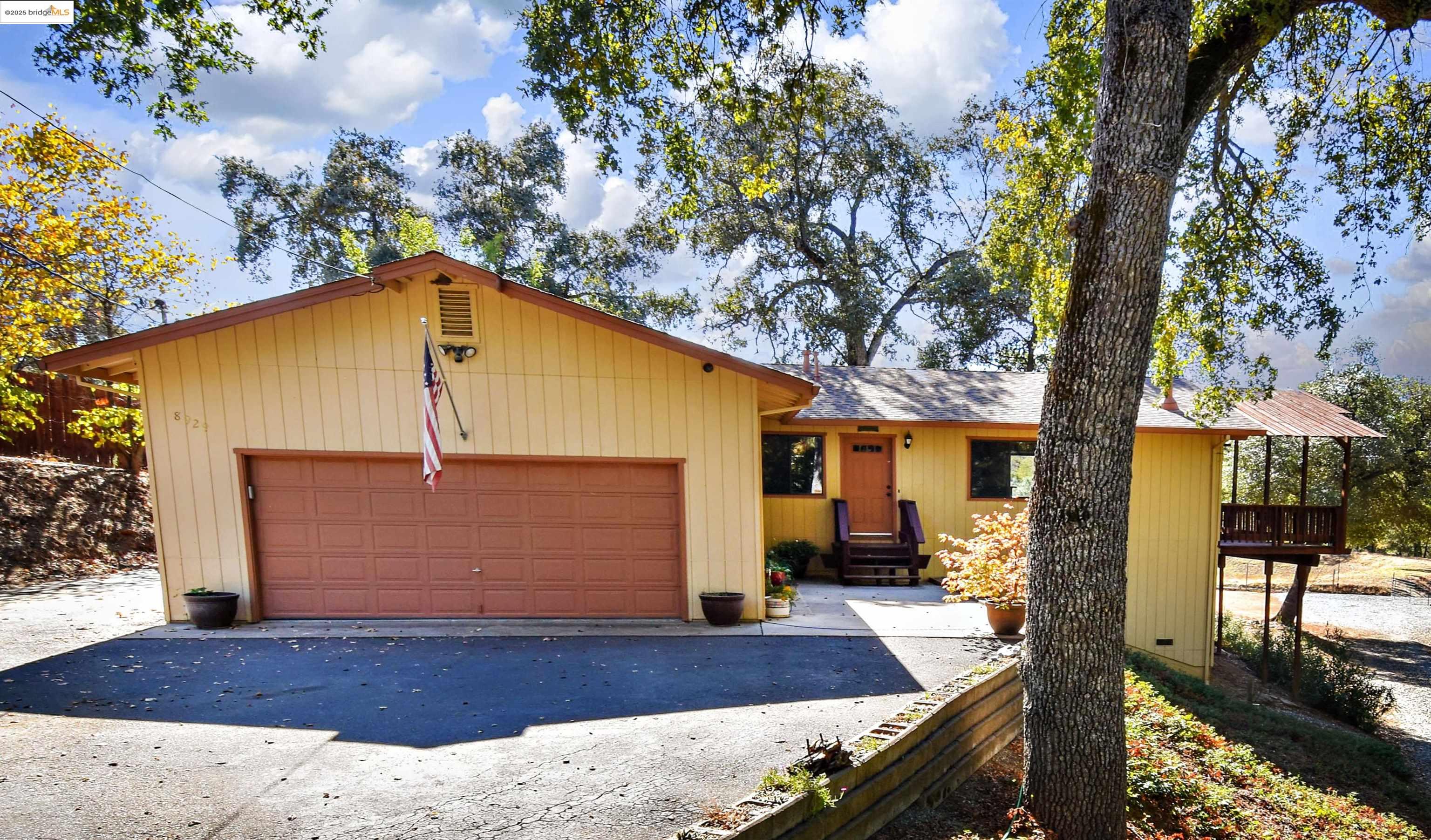 Front Image Thumbnail for EB41115787