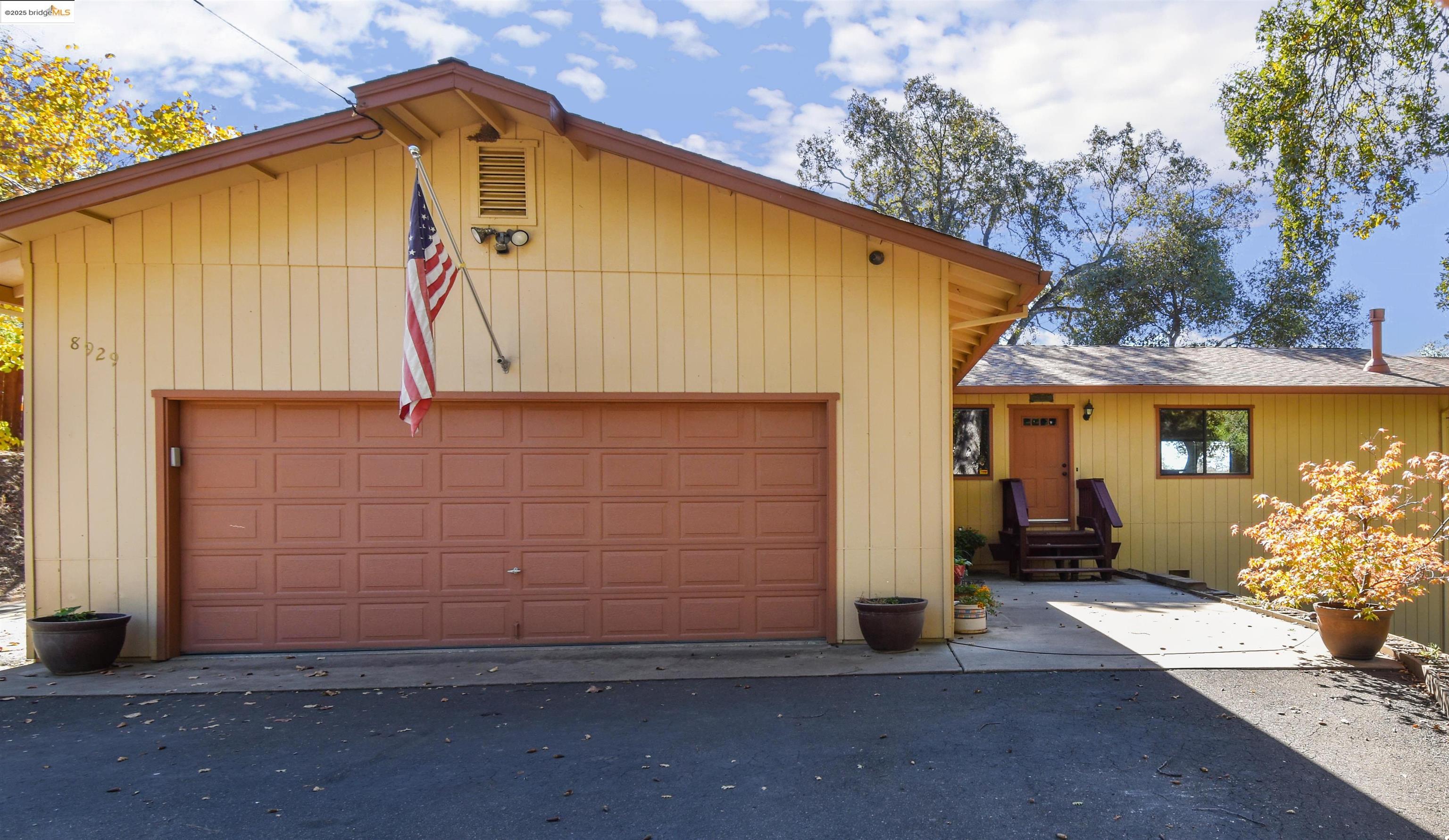 Detail Gallery Image 3 of 43 For 8929 Highway 49, Sonora,  CA 95370 - 2 Beds | 2 Baths