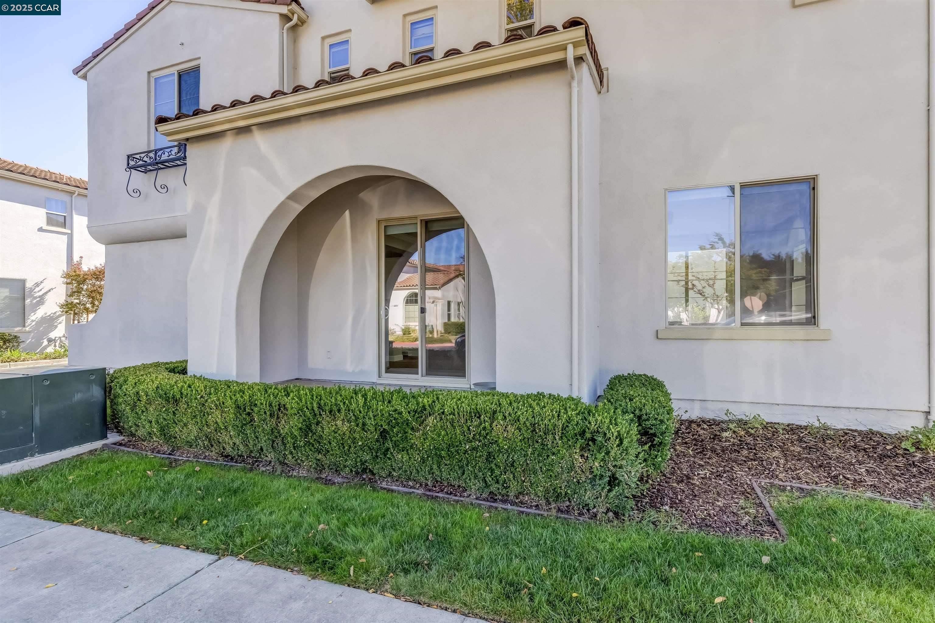 Detail Gallery Image 18 of 20 For 2000 Amaryllis, San Ramon,  CA 94583 - 4 Beds | 2/1 Baths