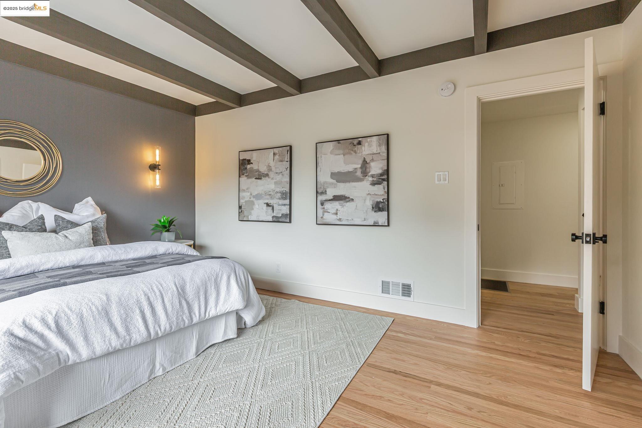 Detail Gallery Image 25 of 50 For 2 Hillcrest Ct, San Anselmo,  CA 94960 - 3 Beds | 2 Baths