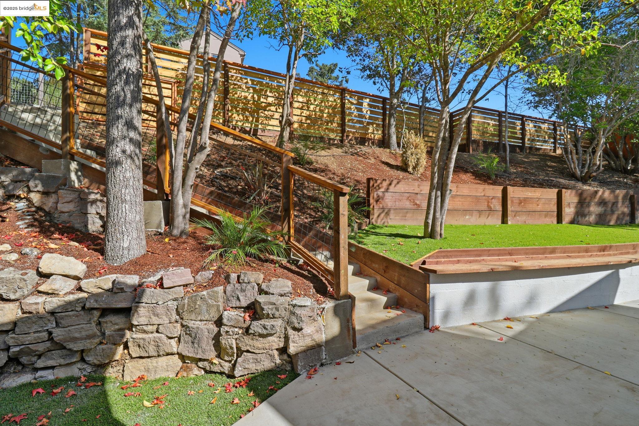 Detail Gallery Image 40 of 50 For 2 Hillcrest Ct, San Anselmo,  CA 94960 - 3 Beds | 2 Baths