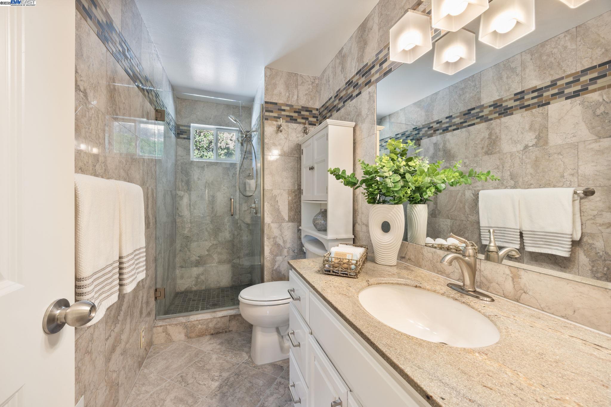 Detail Gallery Image 16 of 47 For 1530 Reliez Valley Rd, Lafayette,  CA 94549 - 4 Beds | 3/1 Baths