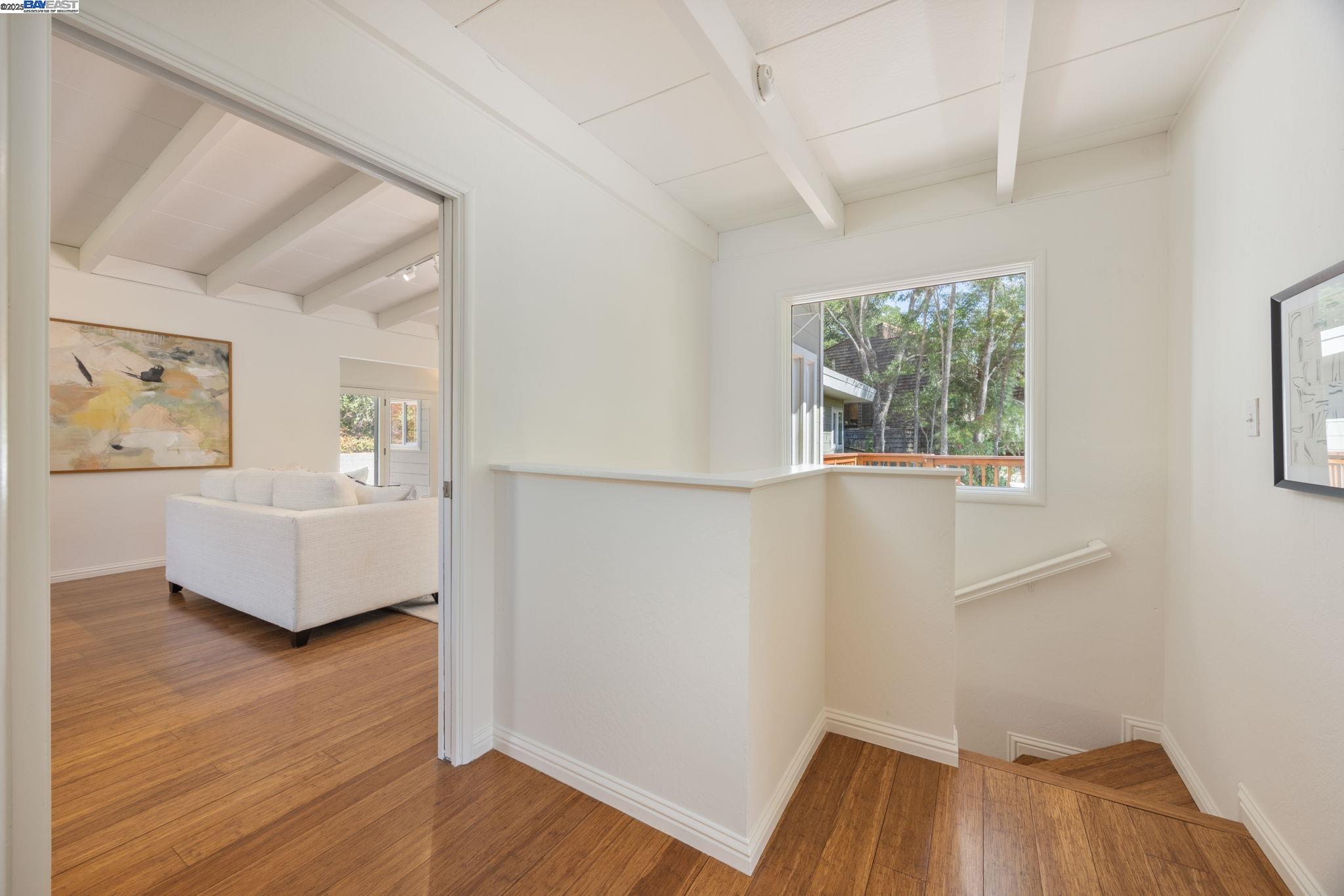 Detail Gallery Image 20 of 47 For 1530 Reliez Valley Rd, Lafayette,  CA 94549 - 4 Beds | 3/1 Baths