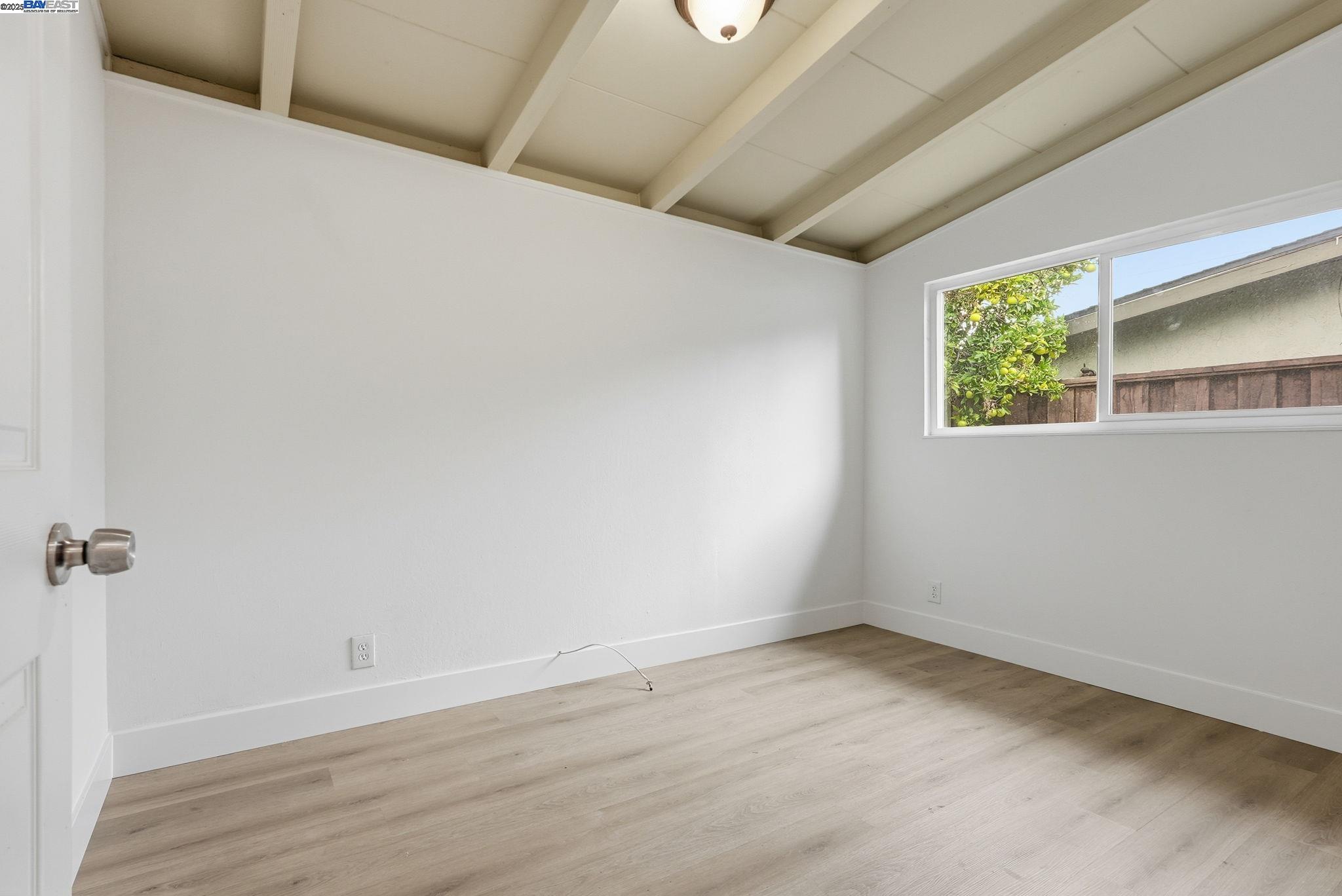 Detail Gallery Image 24 of 40 For 24796 Pear St, Hayward,  CA 94545 - 5 Beds | 2 Baths