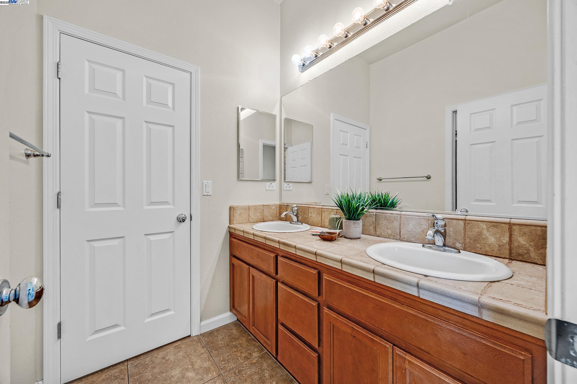 Detail Gallery Image 22 of 43 For 655 Ray St, Brentwood,  CA 94513 - 3 Beds | 2 Baths