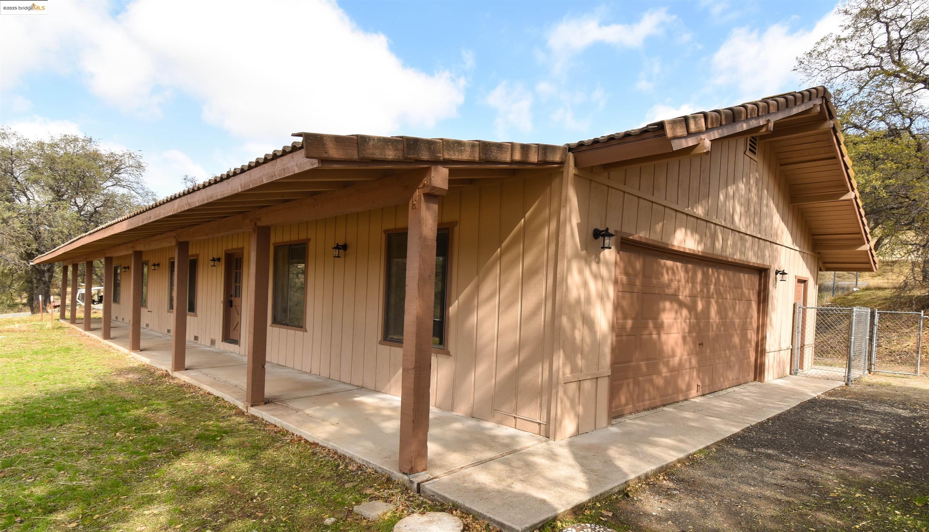 Detail Gallery Image 8 of 46 For 13335 Sims Rd, Jamestown,  CA 95327 - 3 Beds | 2 Baths