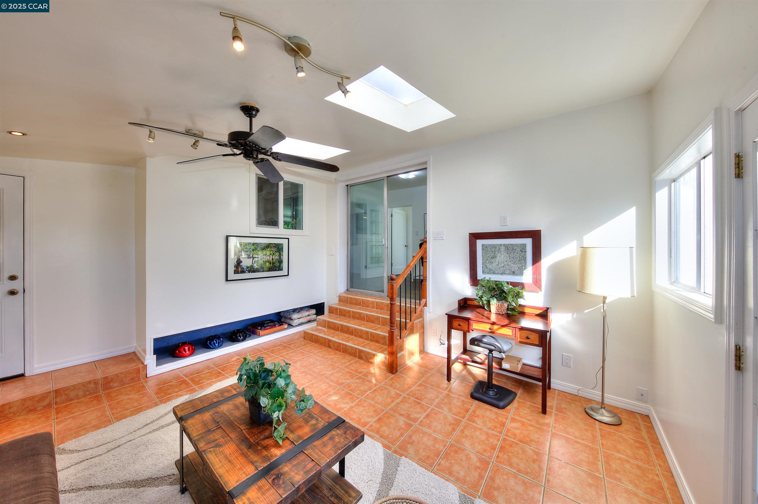 Detail Gallery Image 36 of 48 For 3226 Lowell Ave, Richmond,  CA 94804 - 3 Beds | 2 Baths