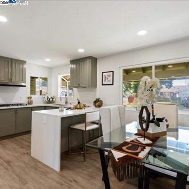 Detail Gallery Image 12 of 47 For 3184 Waugh Place, Fremont,  CA 94536 - 3 Beds | 2 Baths